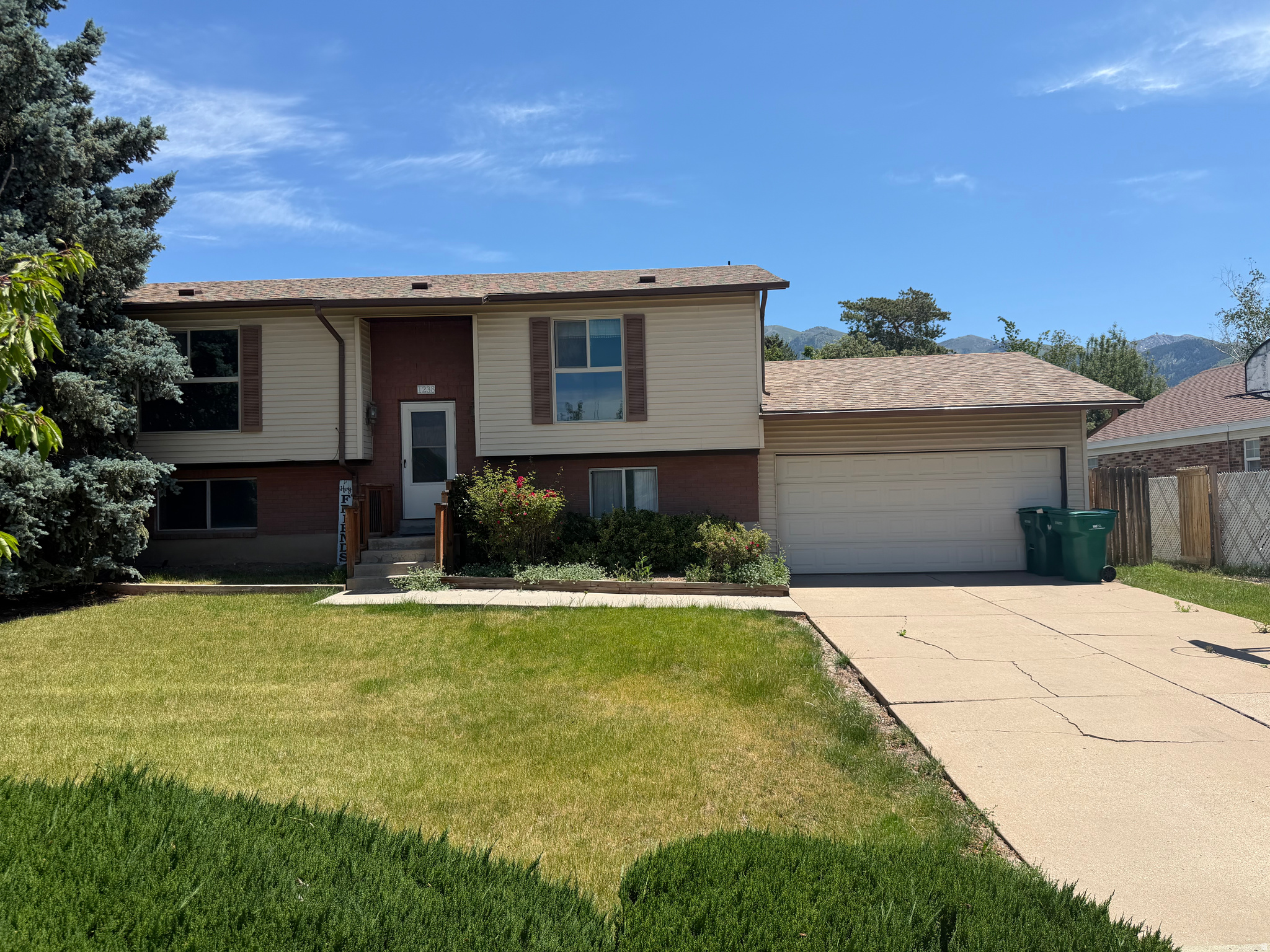 EASTWOOD ESTATES - Residential