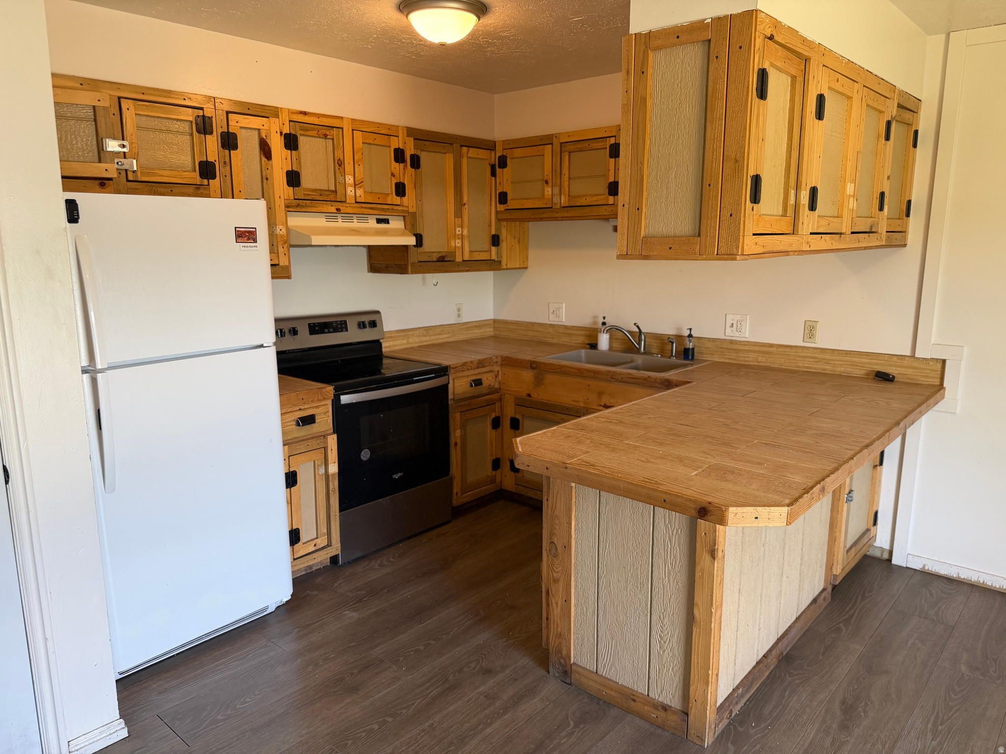 EASTWOOD ESTATES - Residential
