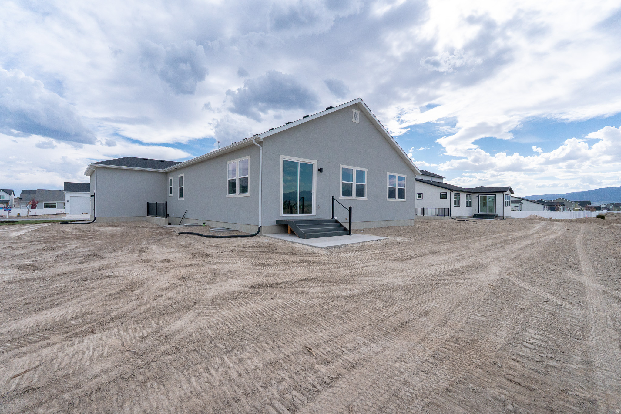 THE ESTATES AT SUNSET FLATS - Residential