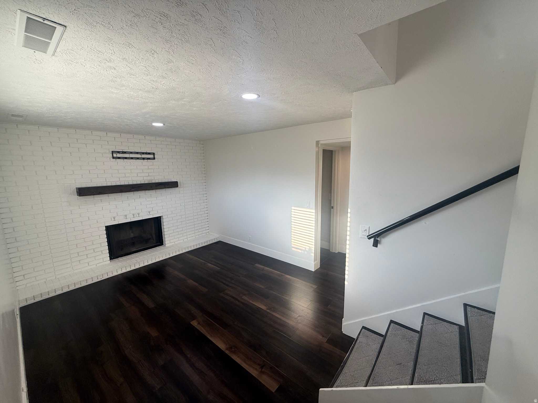 COATS ESTATES #5 - Residential