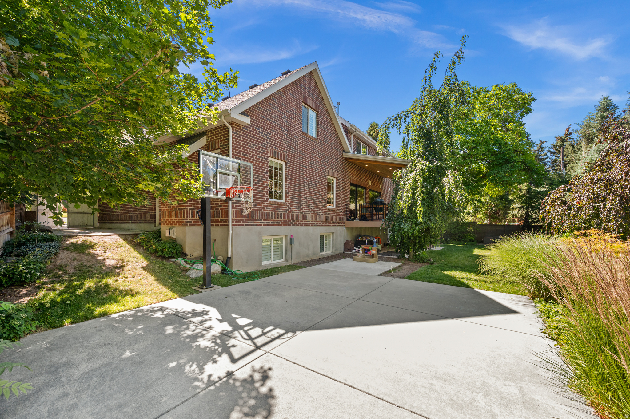 HOLLADAY HIGHLANDS S - Residential