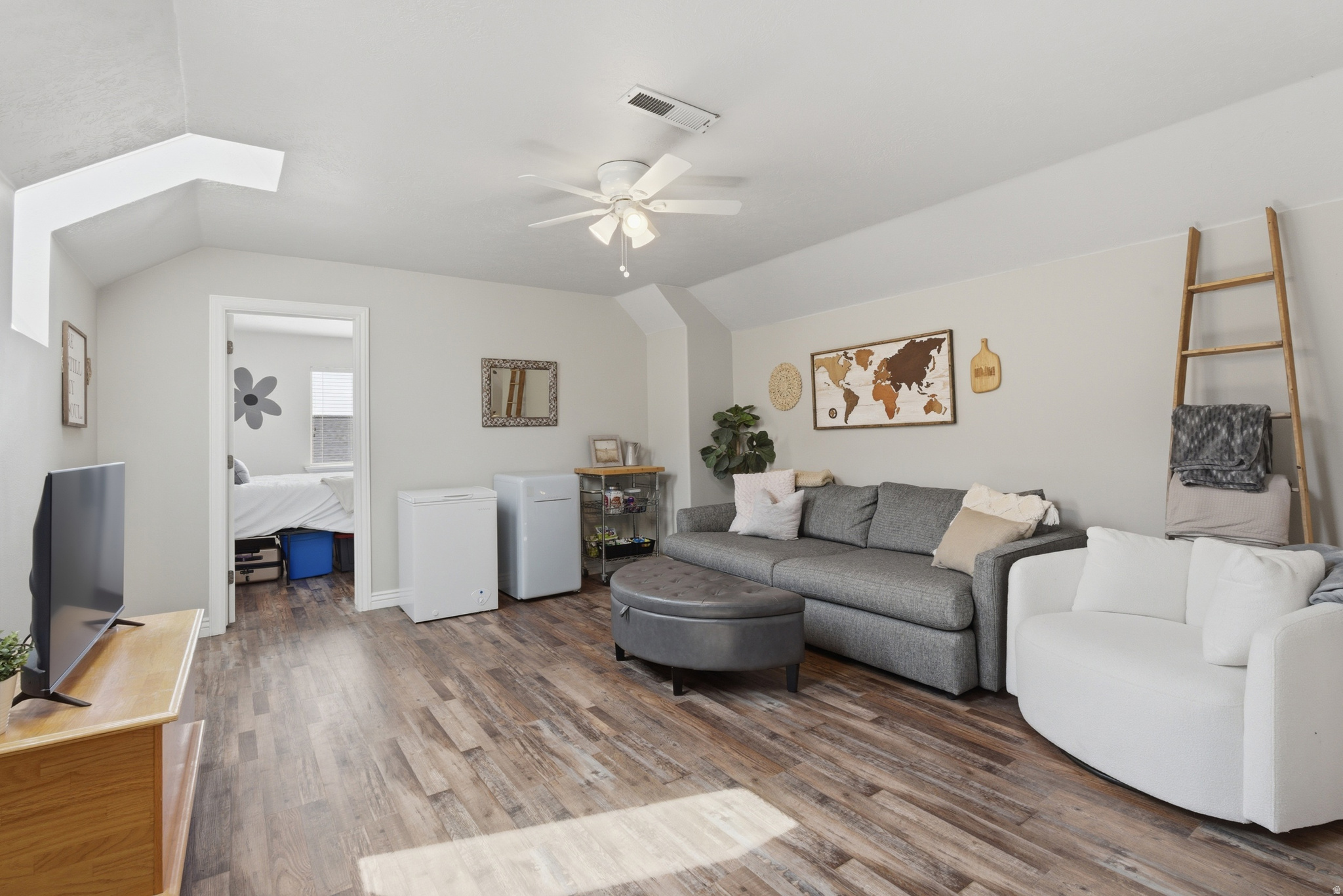 RED OAKS - Residential