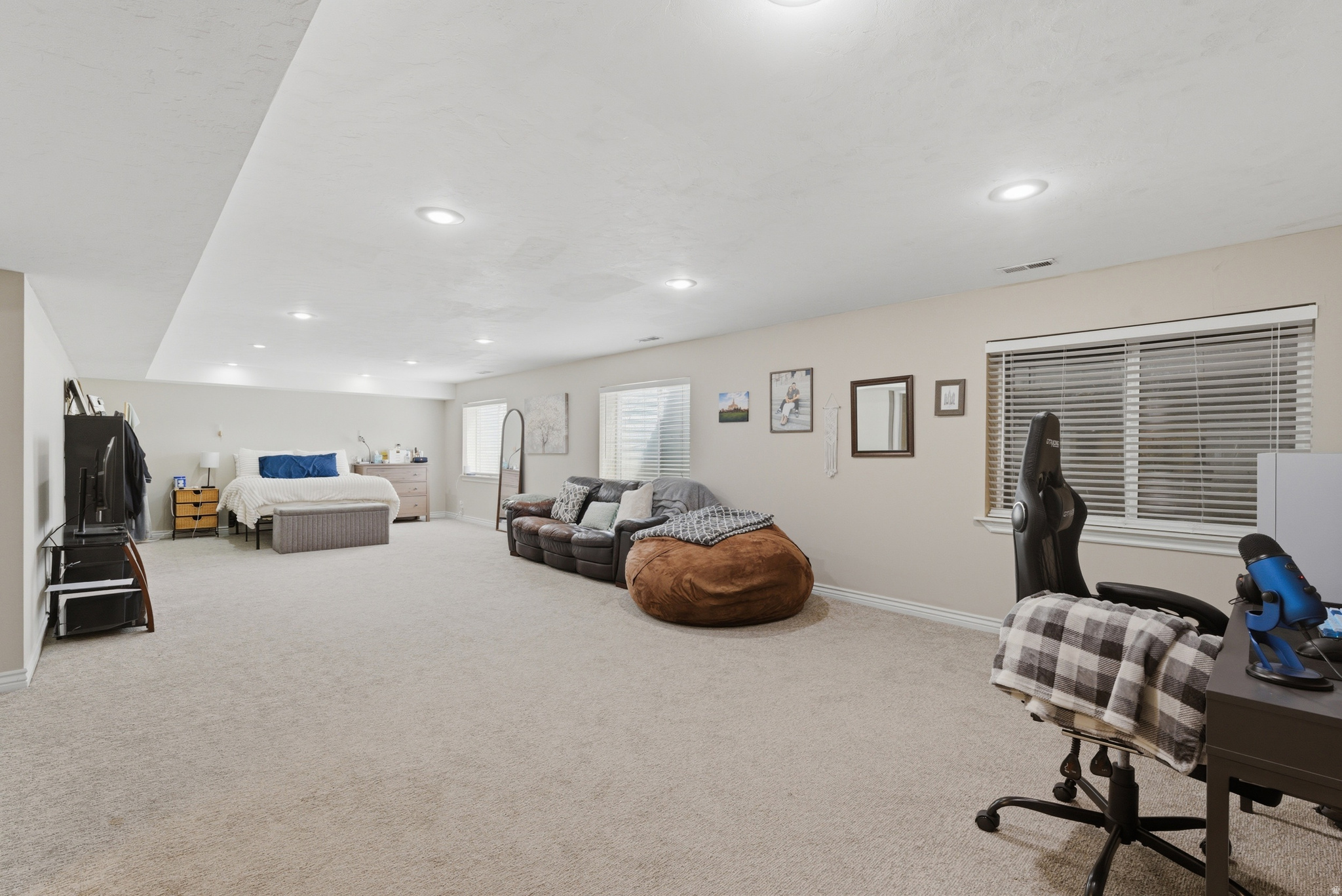 RED OAKS - Residential