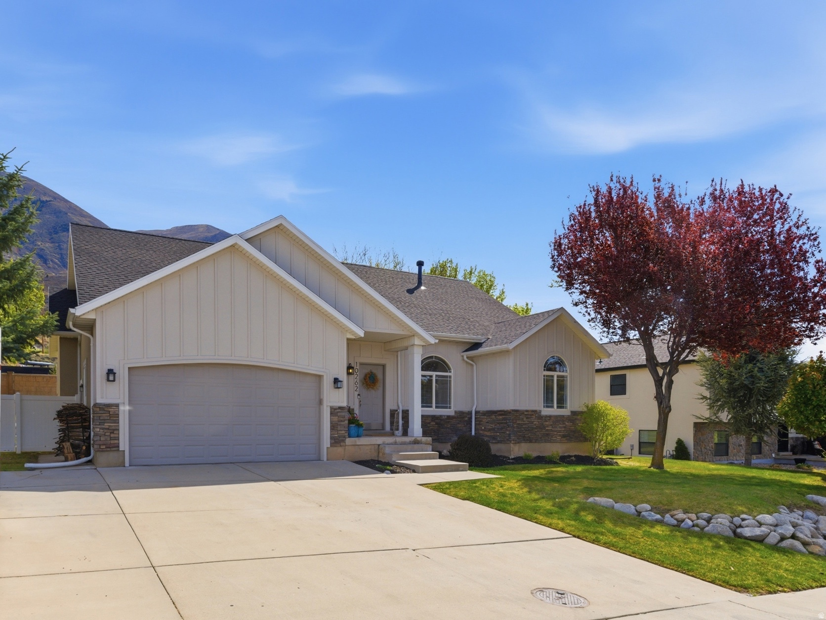 RED OAKS - Residential