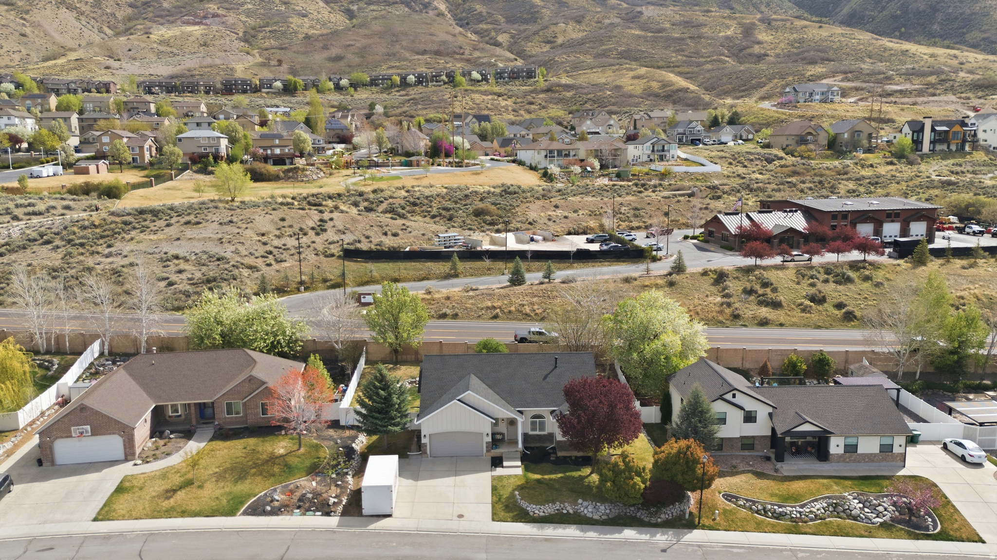 RED OAKS - Residential