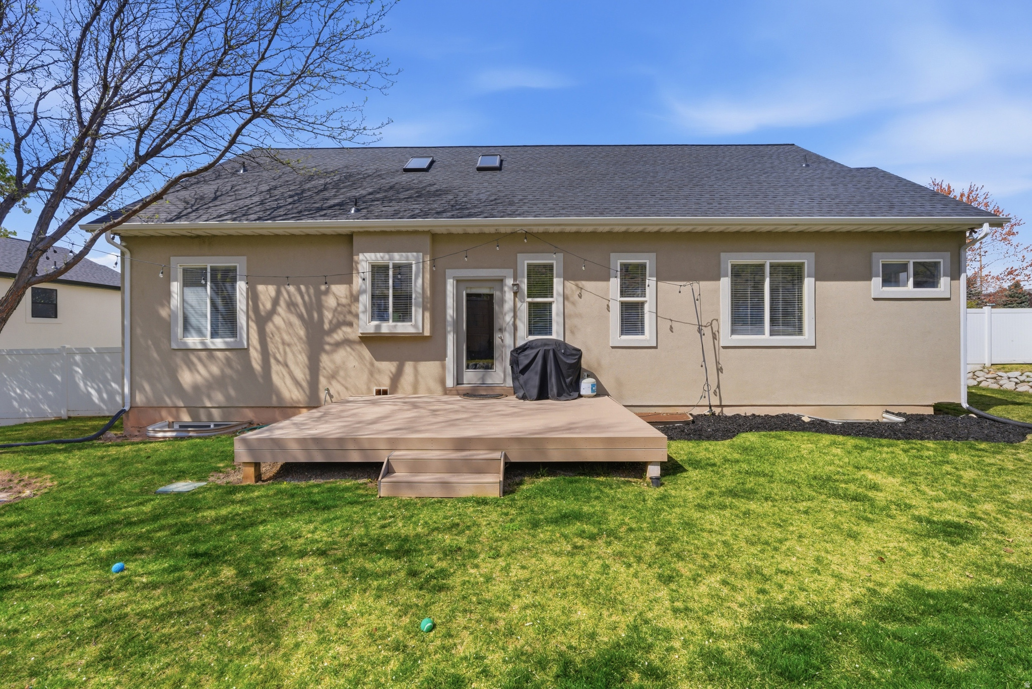 RED OAKS - Residential