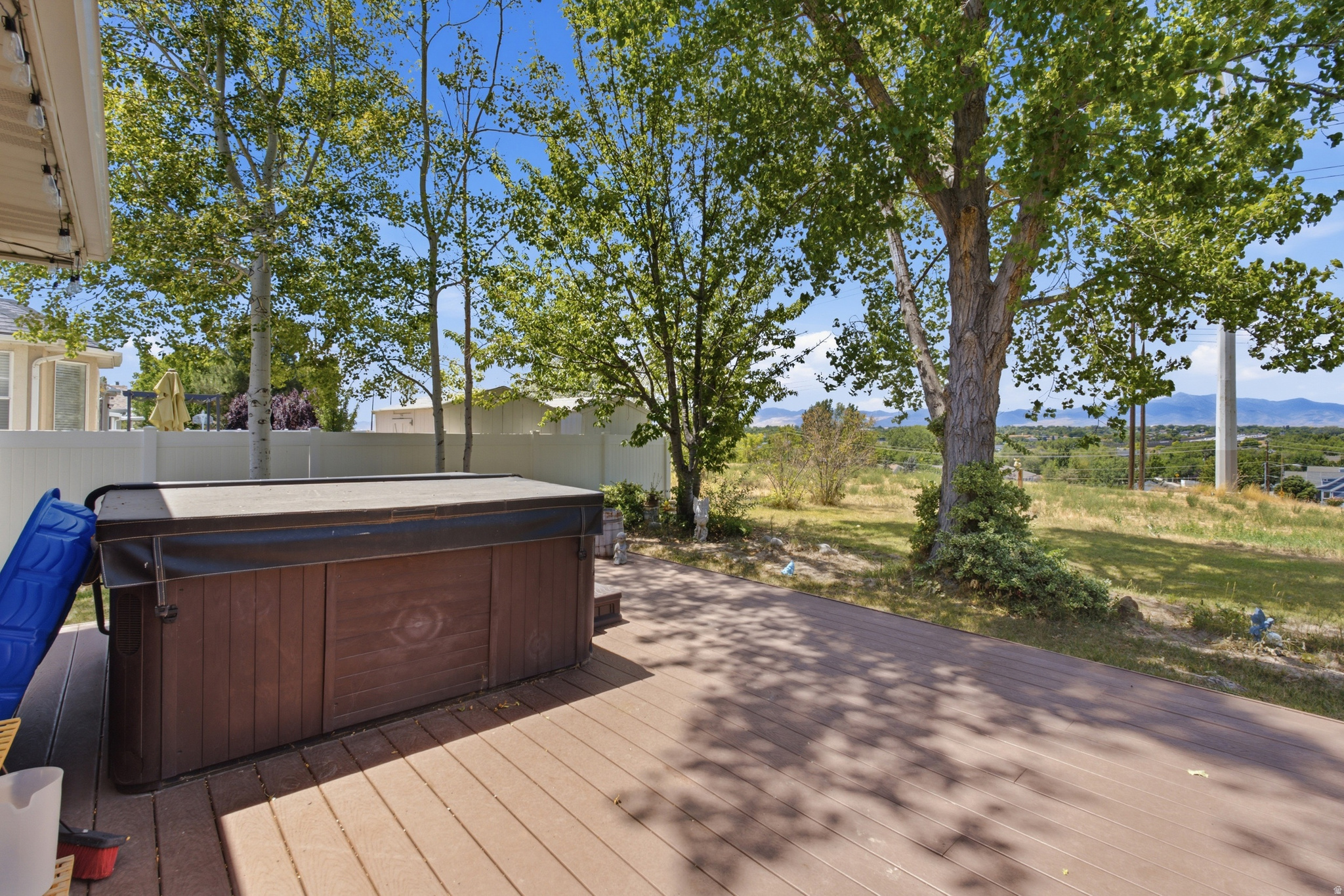 WALDEN RIDGE - Residential