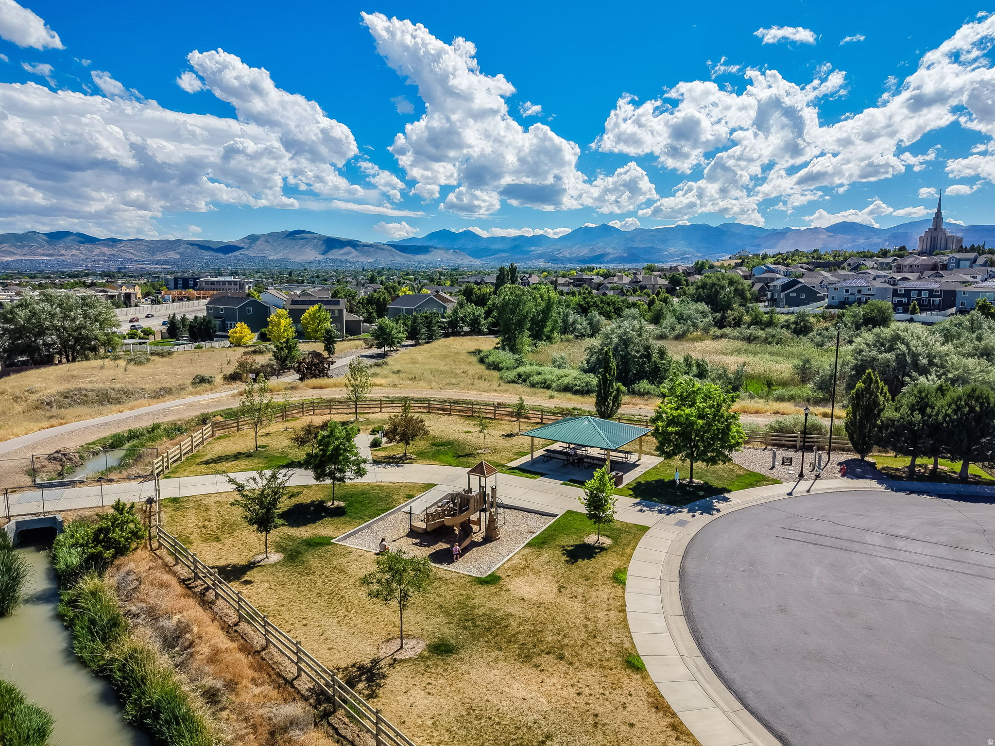 RUSHTON MEADOWS - Residential