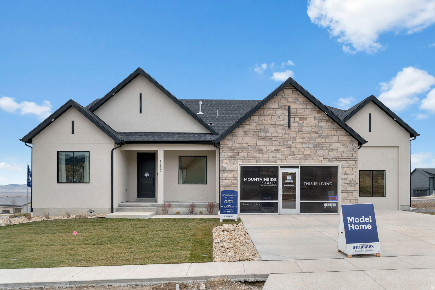 MOUNTAINSIDE ESTATES - Residential