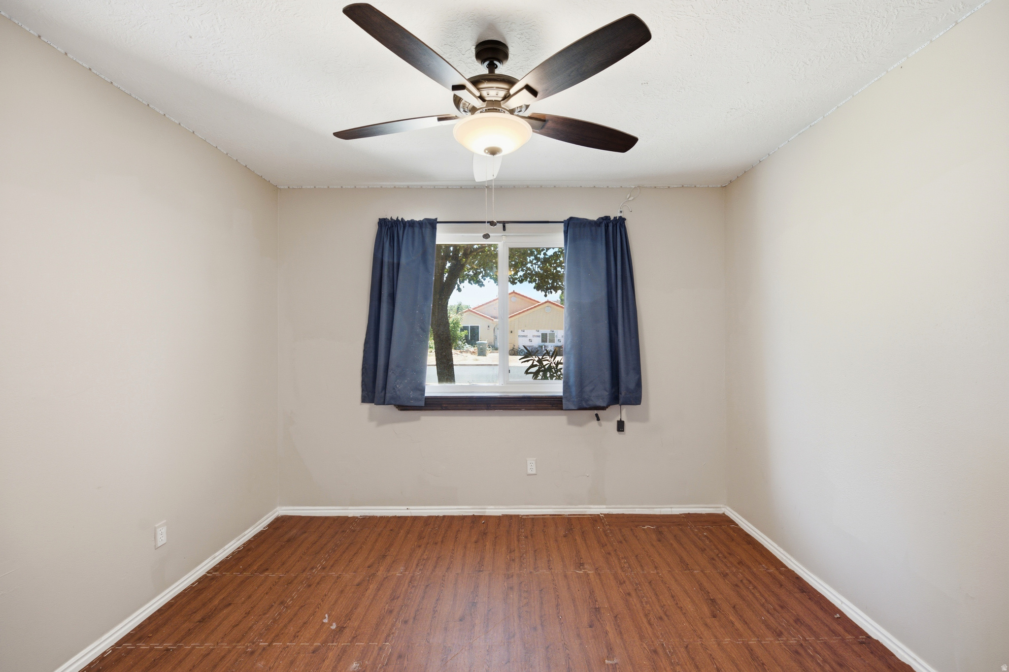 PHEASANT GLEN 1 - Residential