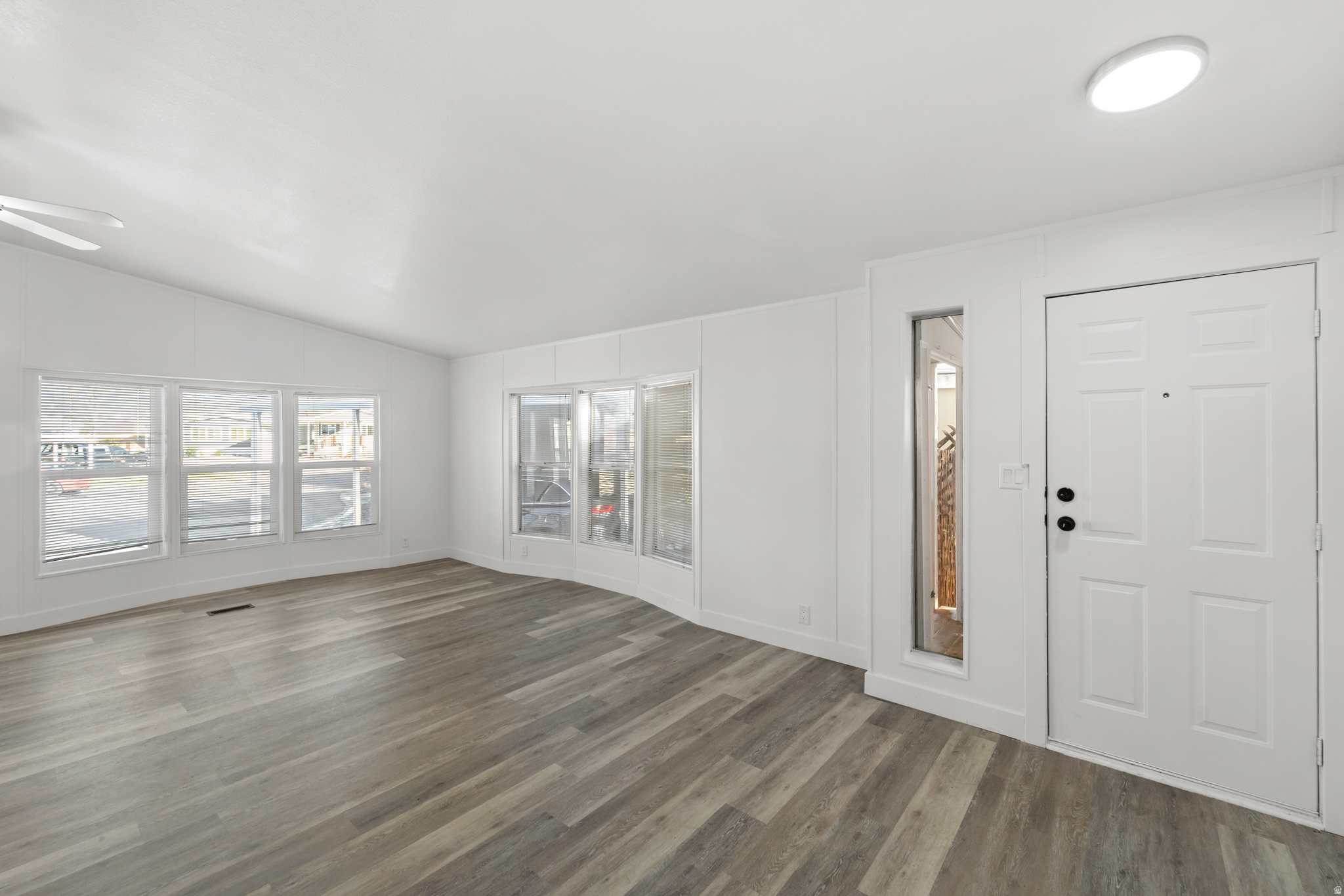 COTTONWOOD COVES MHC - Residential