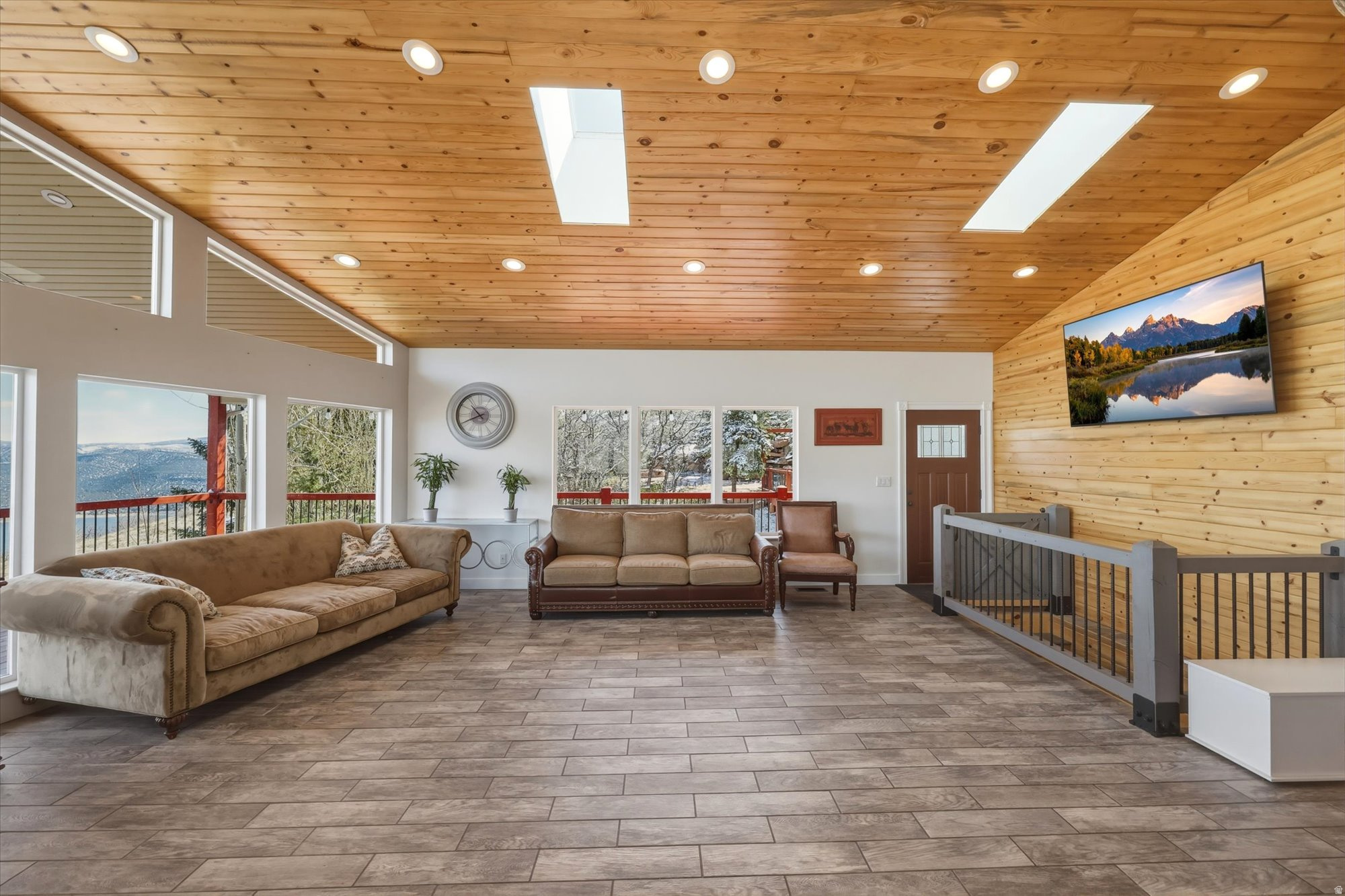 LAKE ROCKPORT ESTATES - Residential
