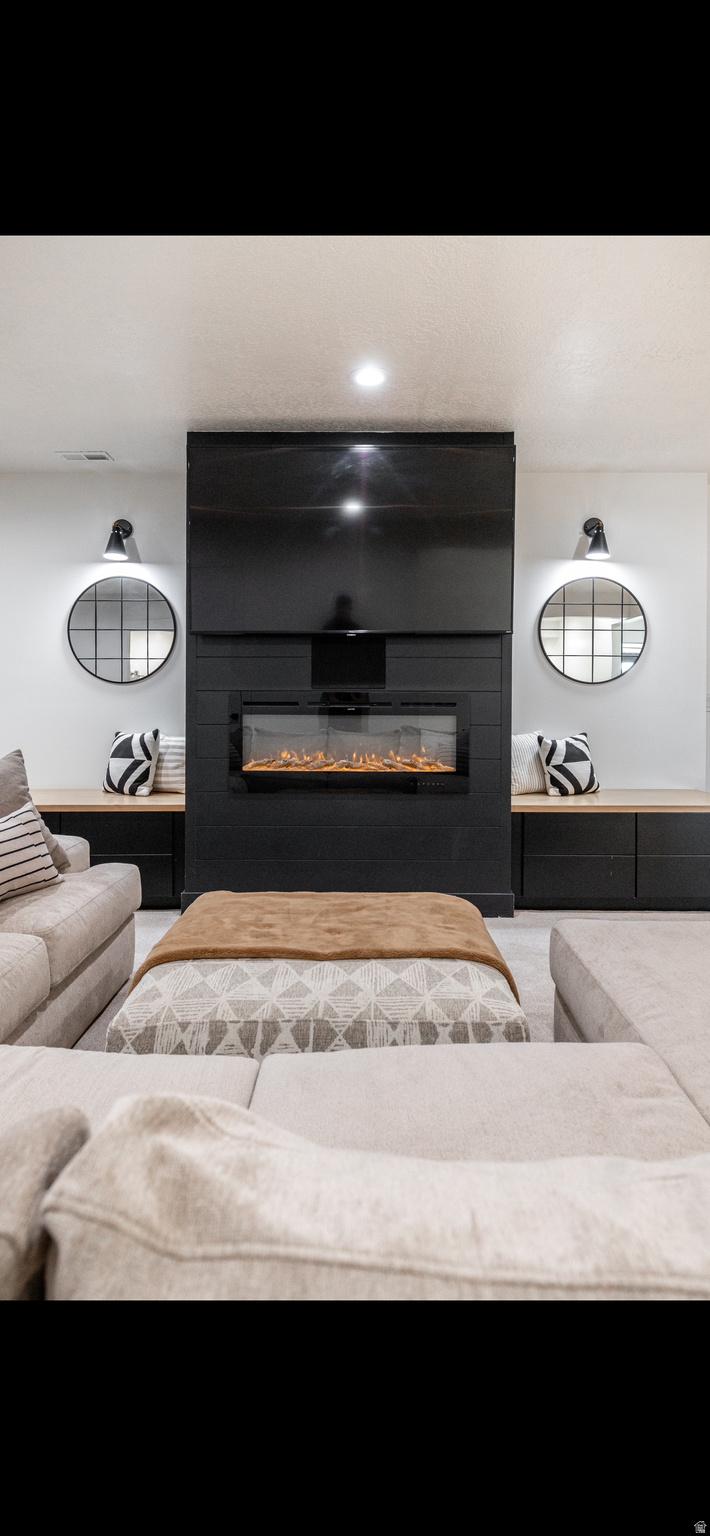 DEER CREST - Residential