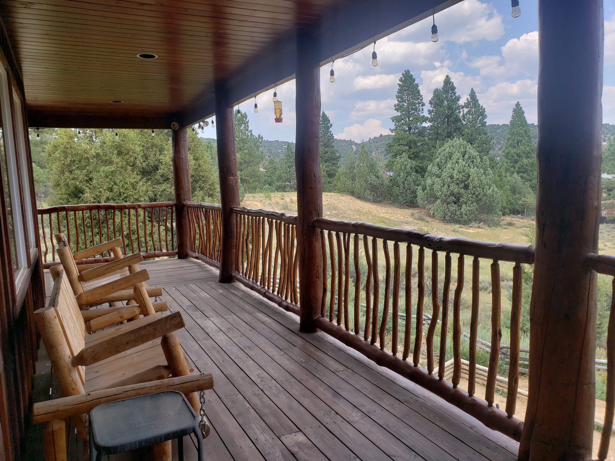 ELK RIDGE ESTATE - Residential