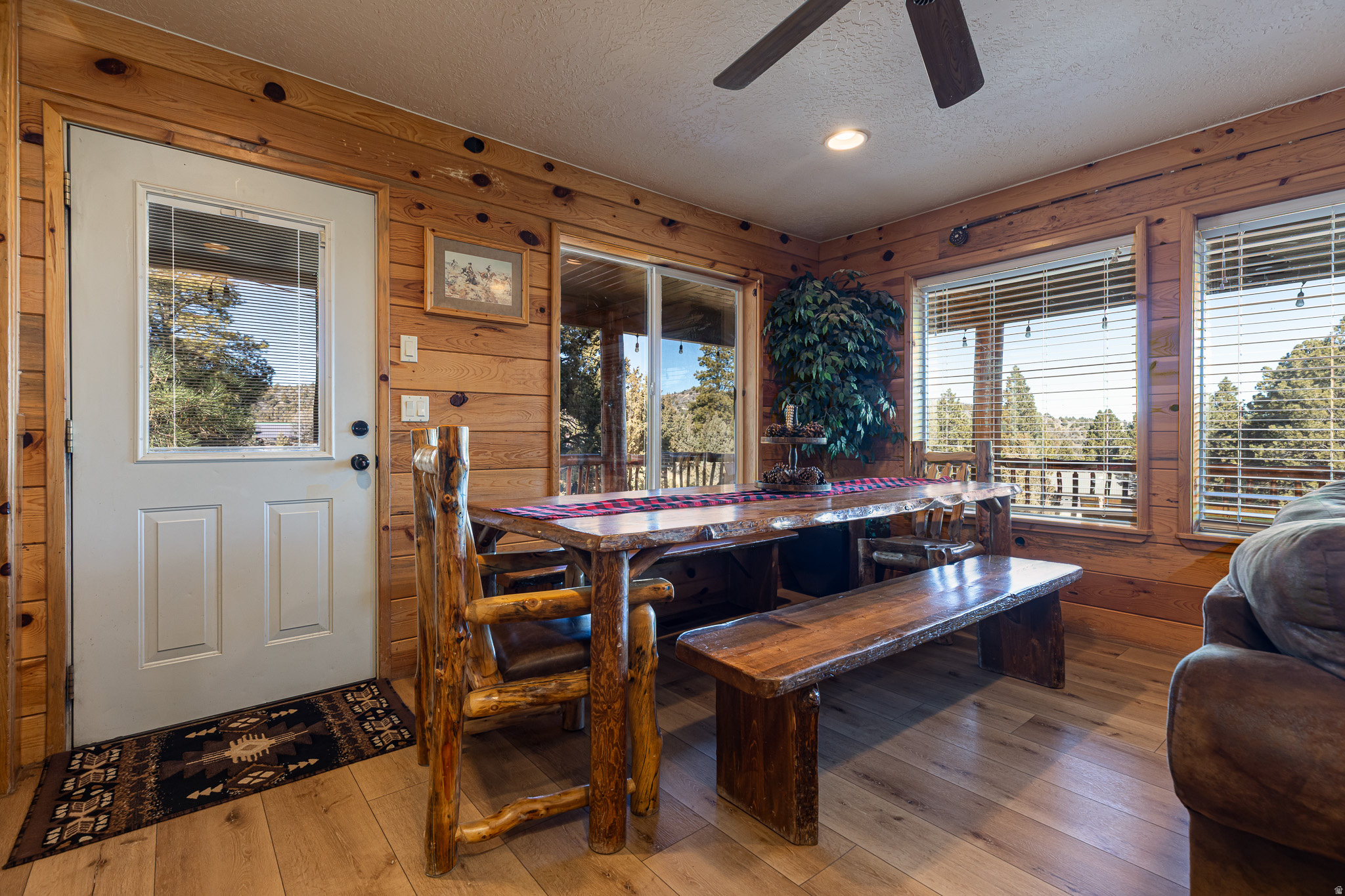 ELK RIDGE ESTATE - Residential