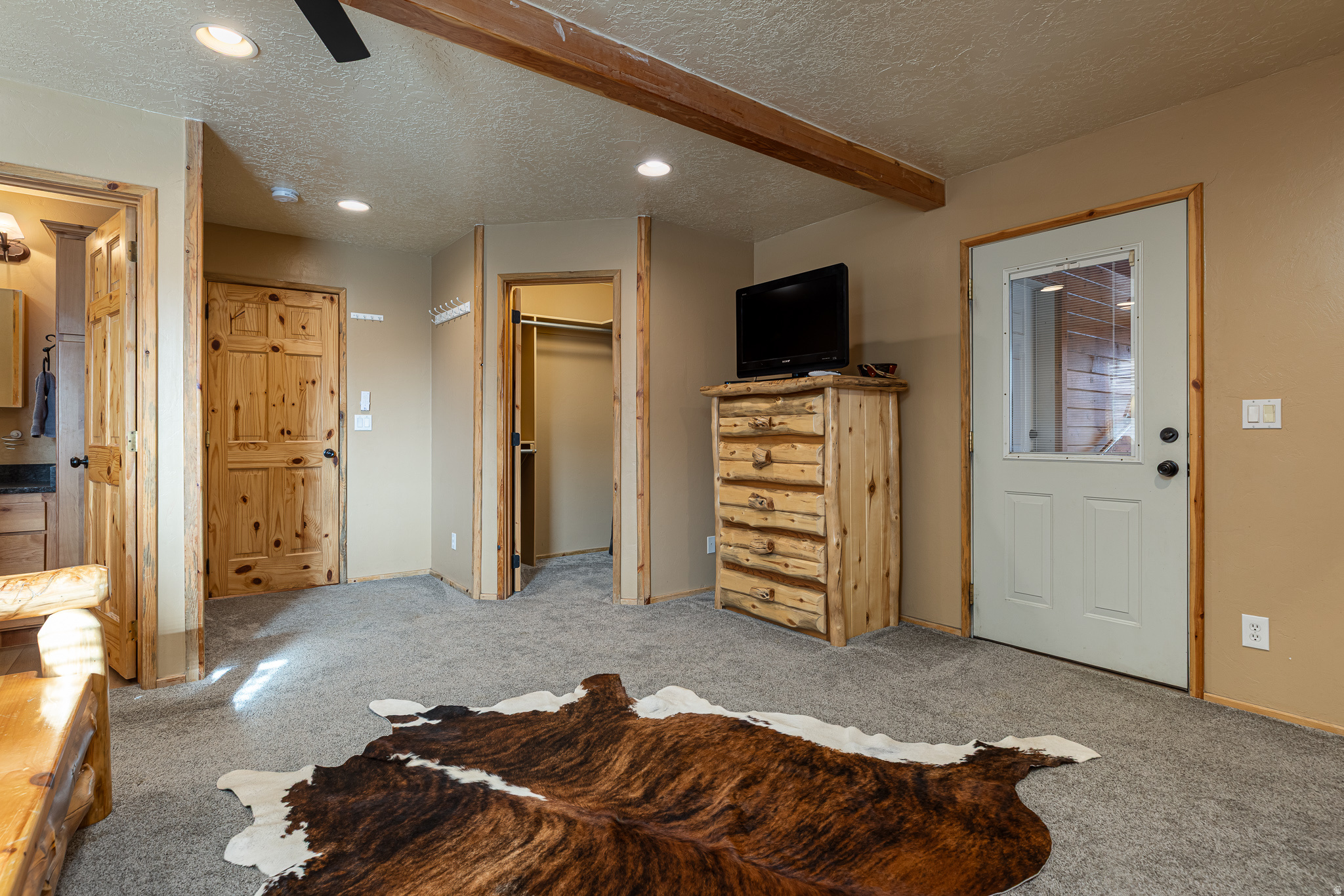 ELK RIDGE ESTATE - Residential
