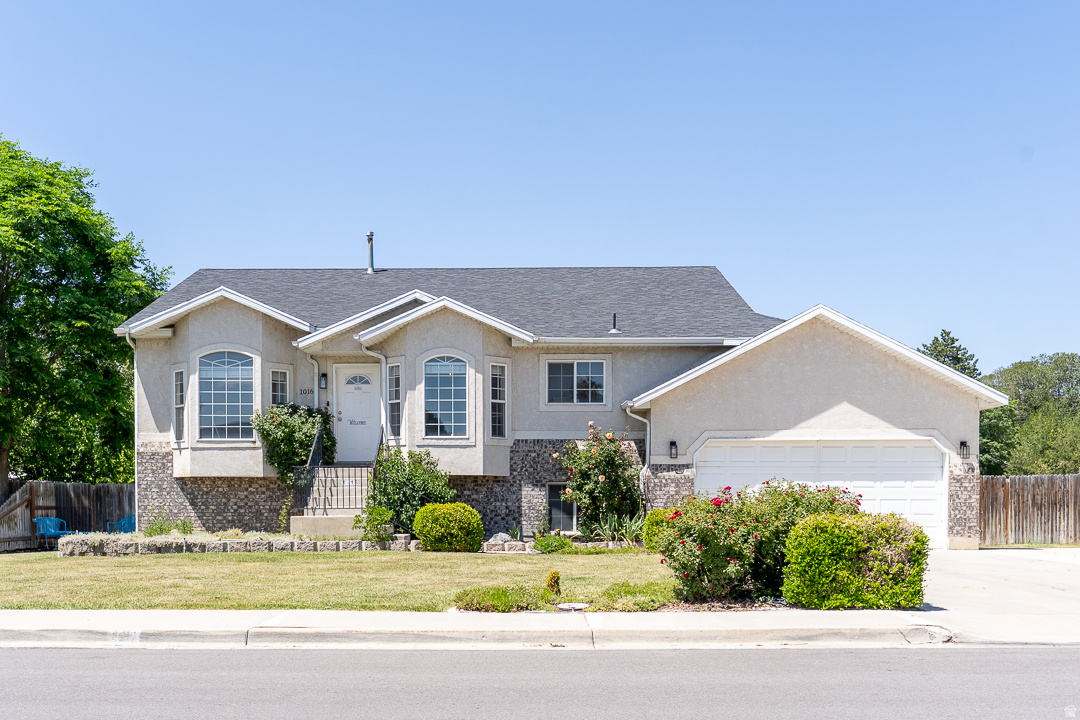 STONEGATE - Residential