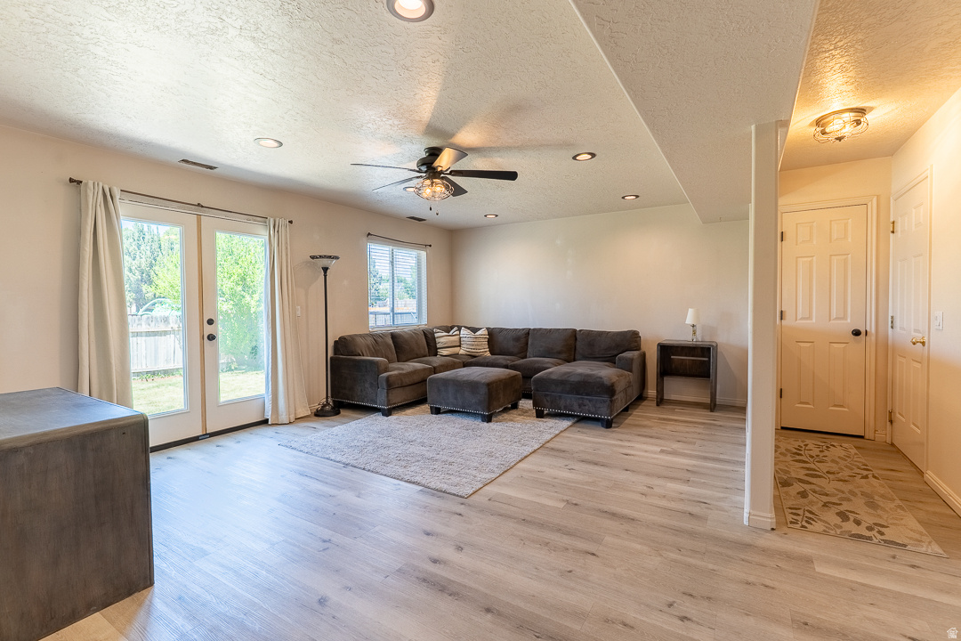 STONEGATE - Residential