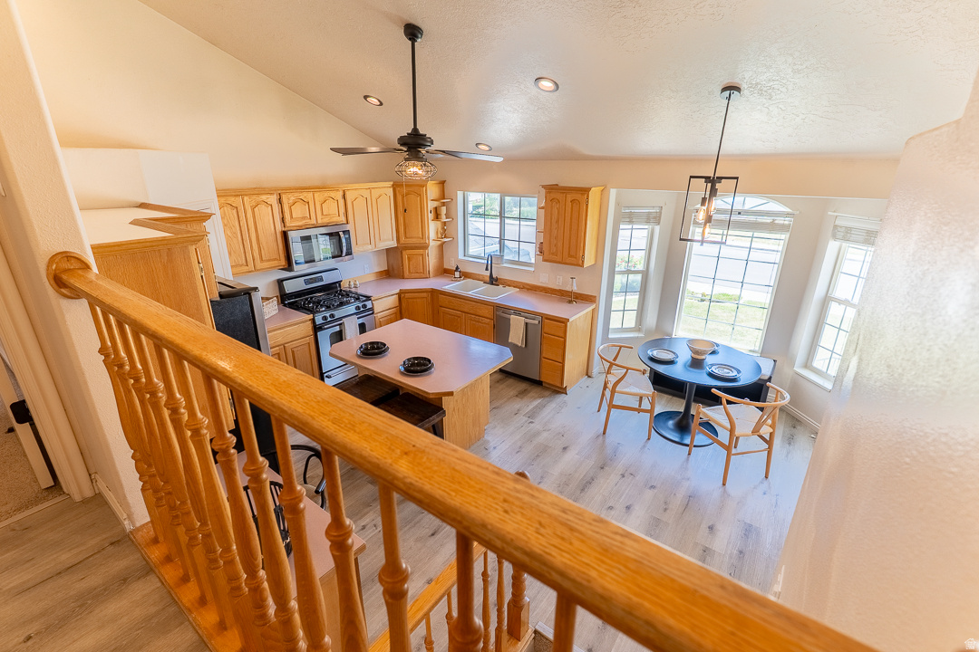 STONEGATE - Residential