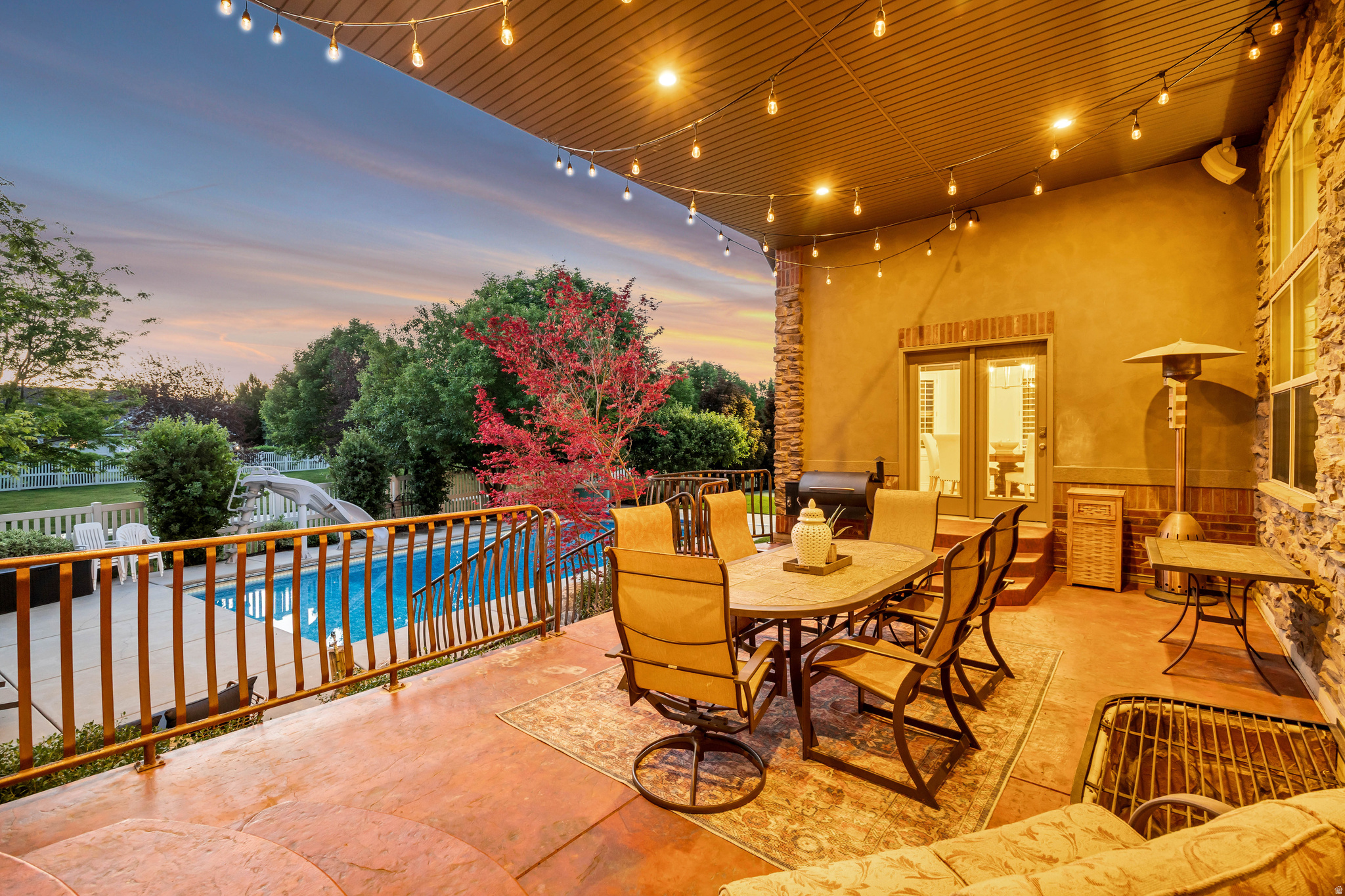 MOUNTAIN VISTAS - Residential