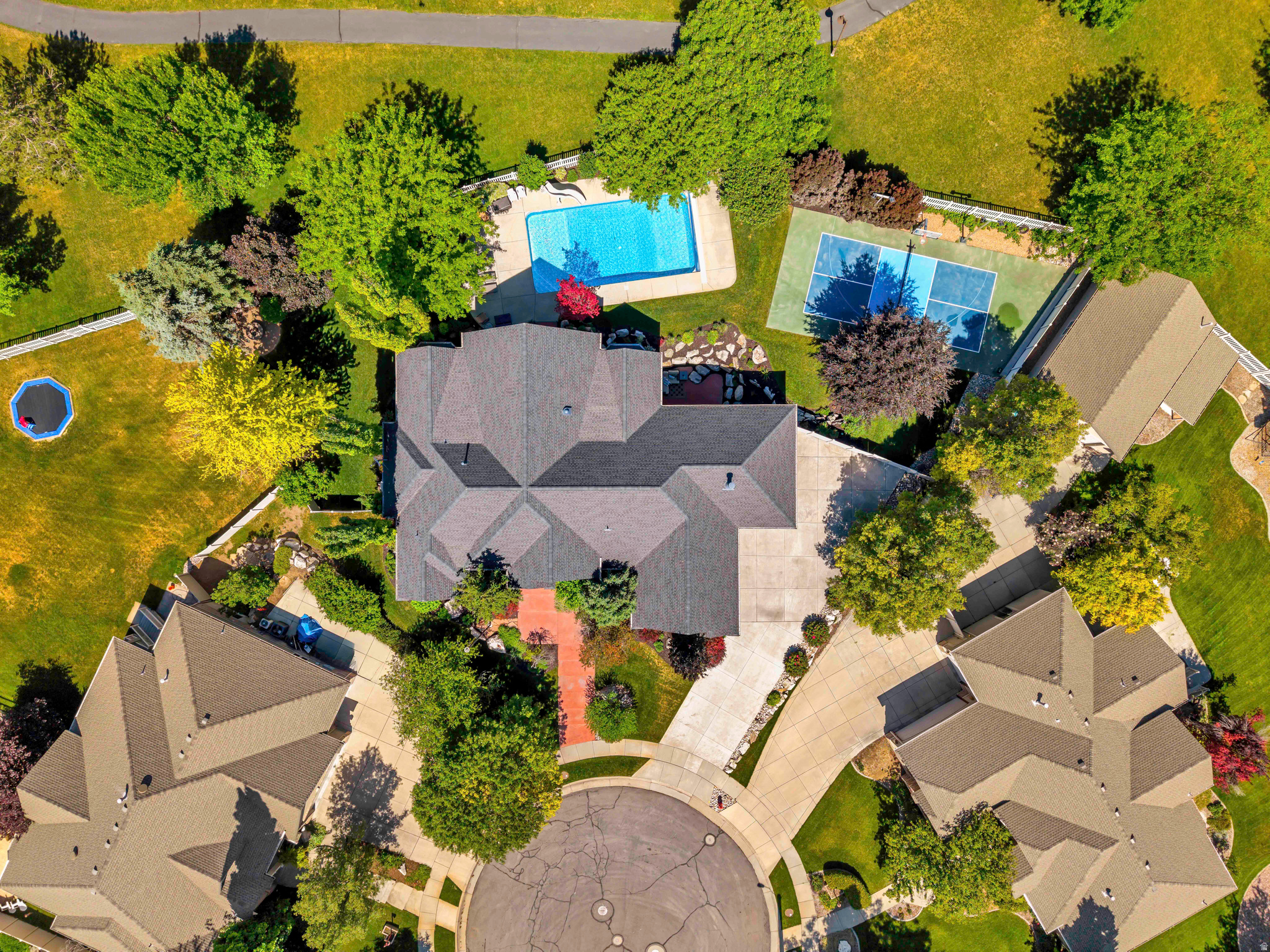 MOUNTAIN VISTAS - Residential