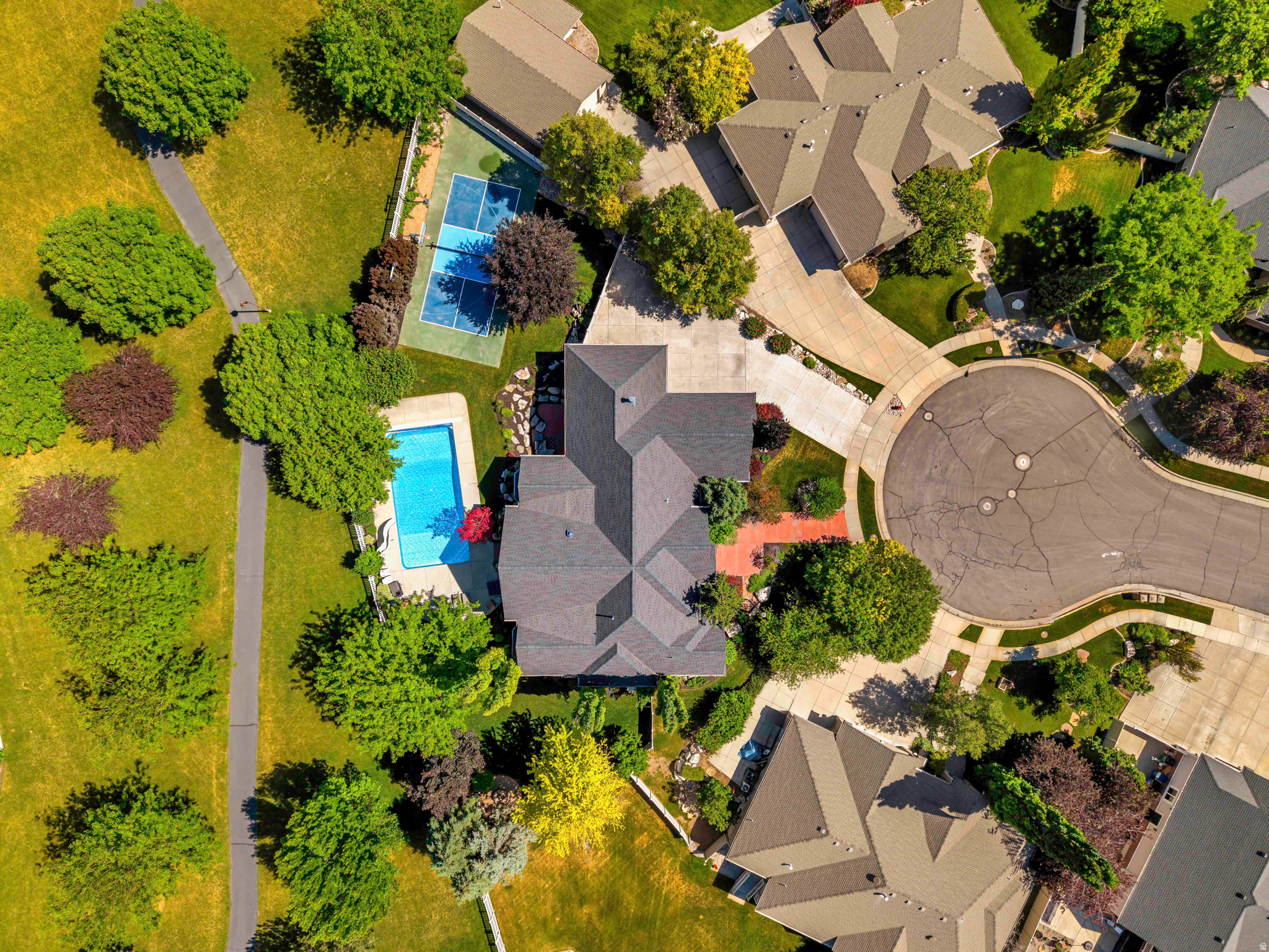MOUNTAIN VISTAS - Residential