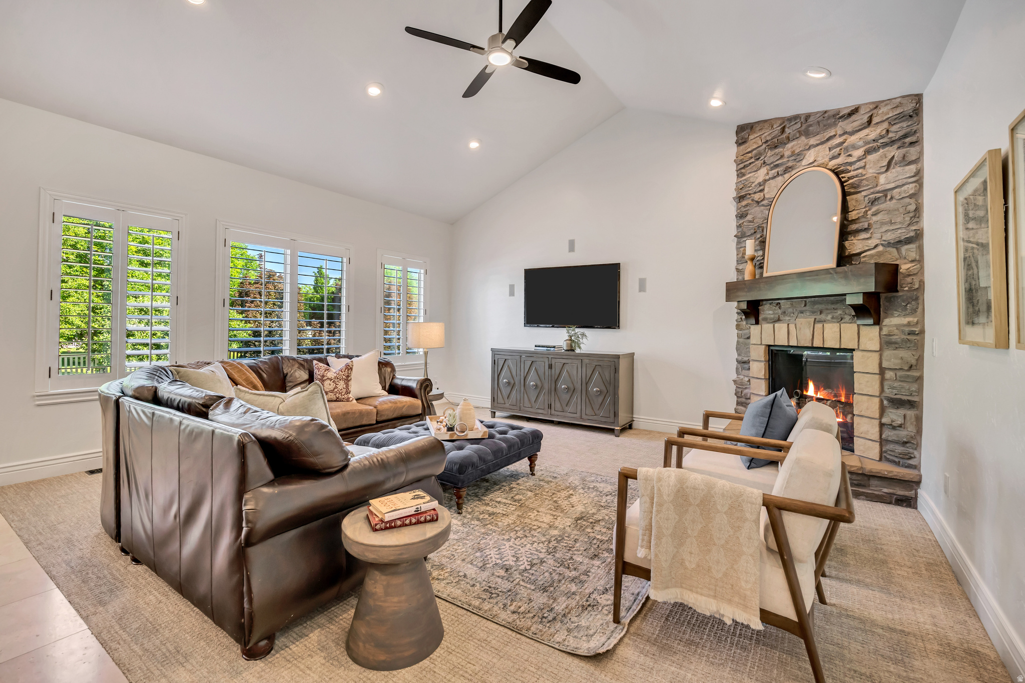 MOUNTAIN VISTAS - Residential