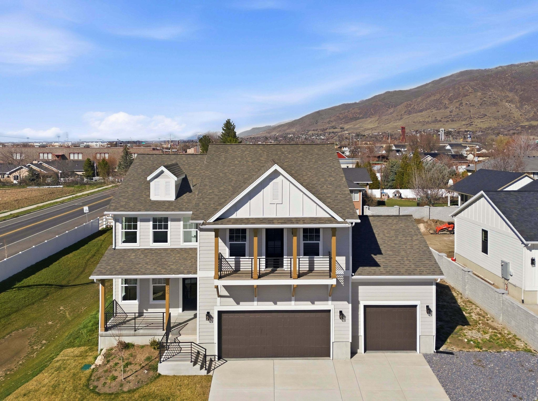 COTTLE LANE - Residential