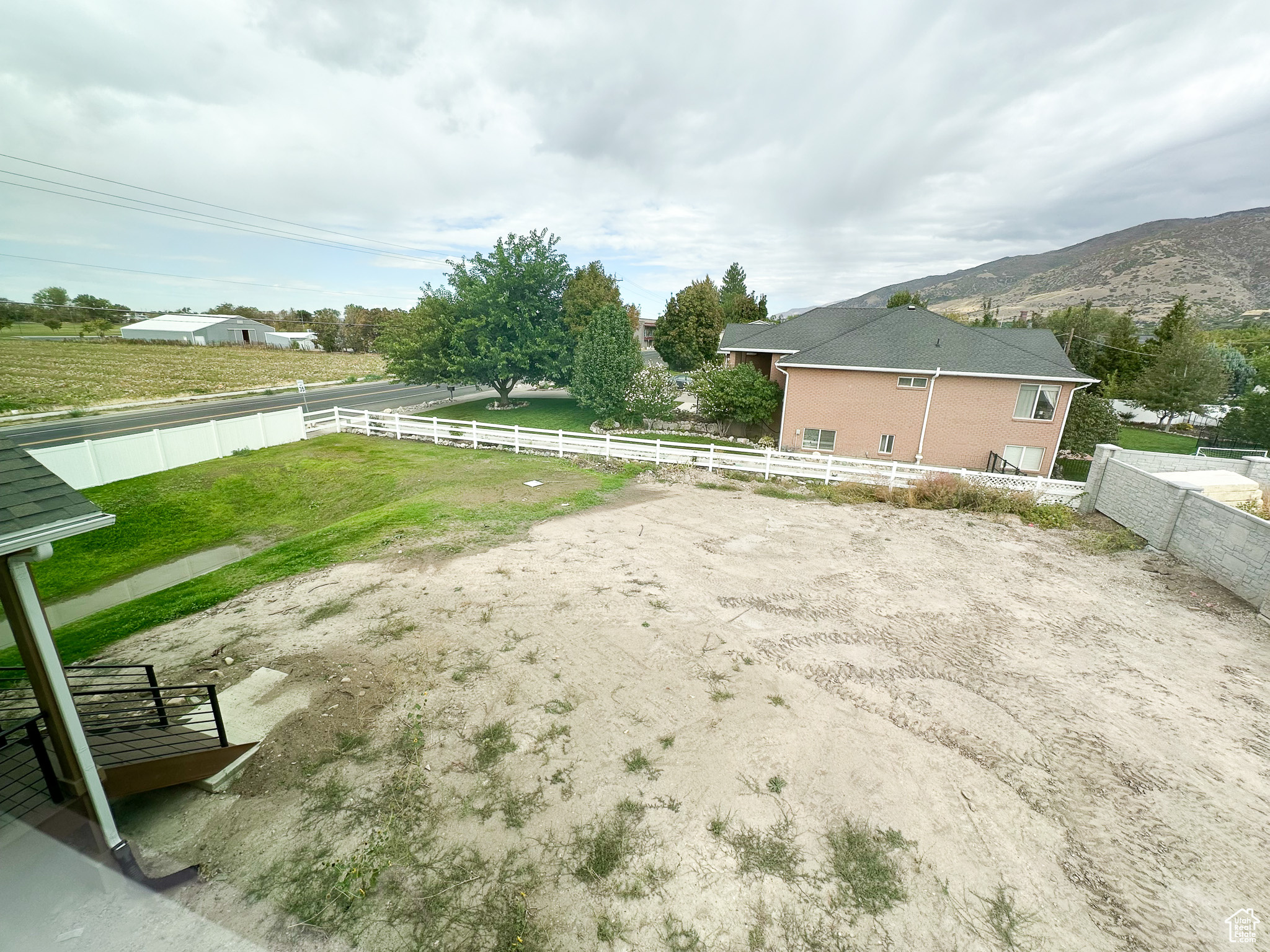 COTTLE LANE - Residential