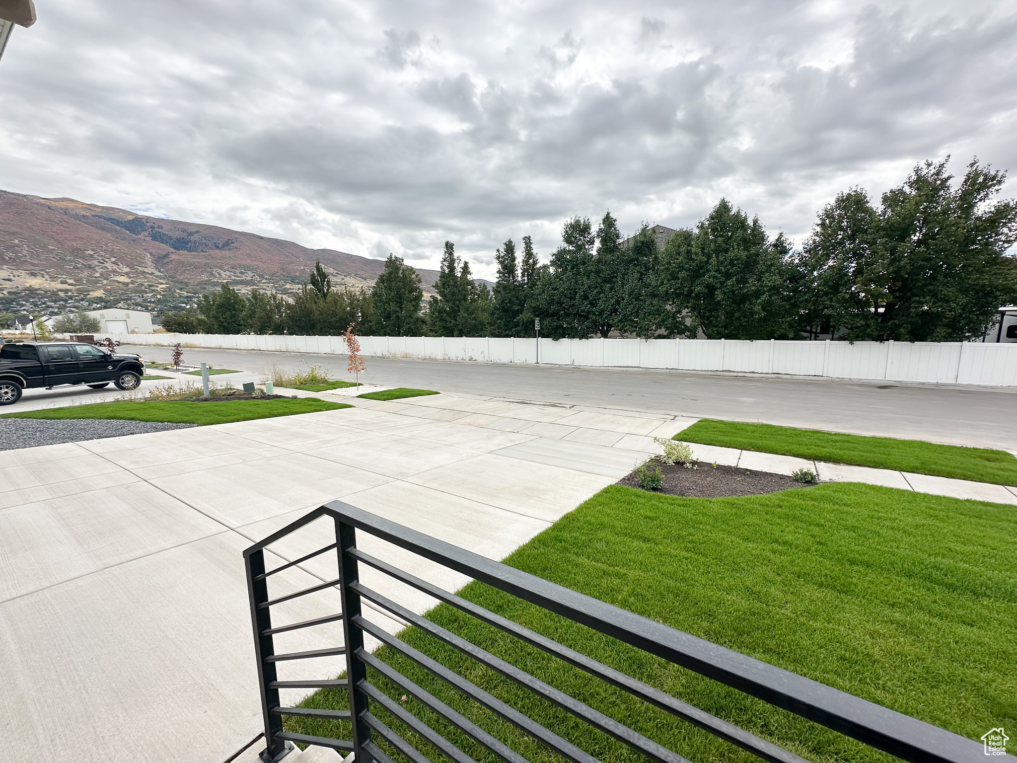 COTTLE LANE - Residential