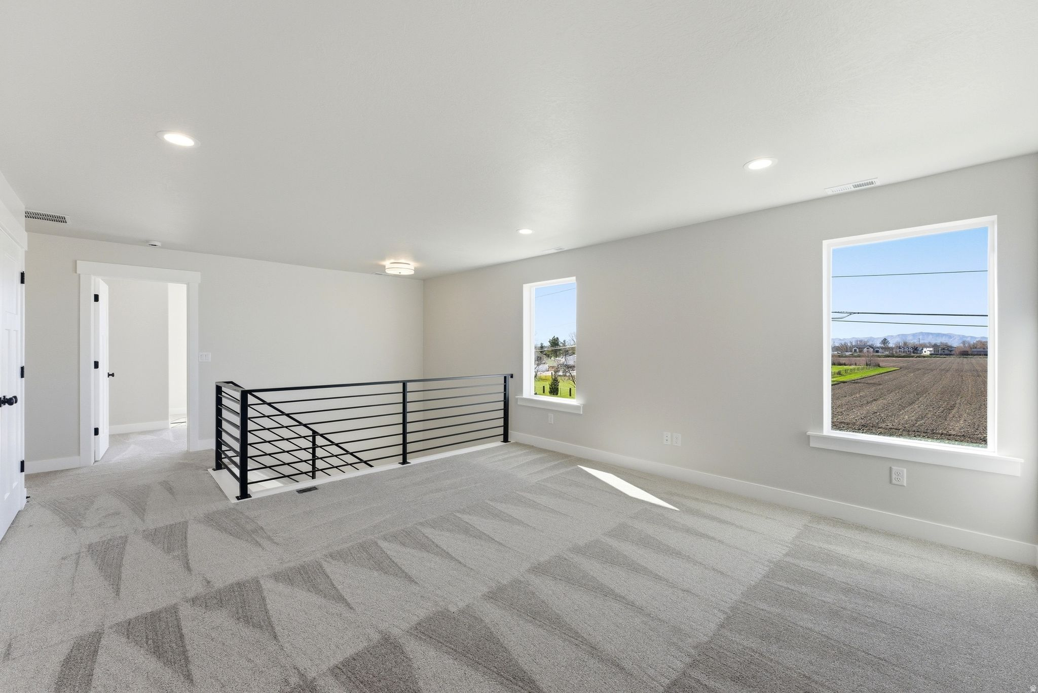 COTTLE LANE - Residential