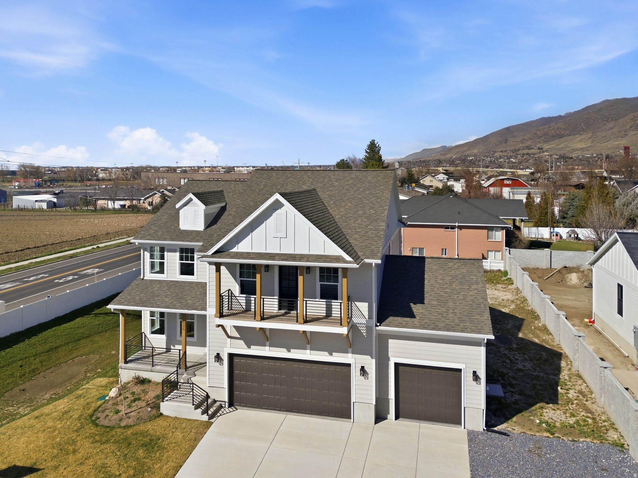 COTTLE LANE - Residential
