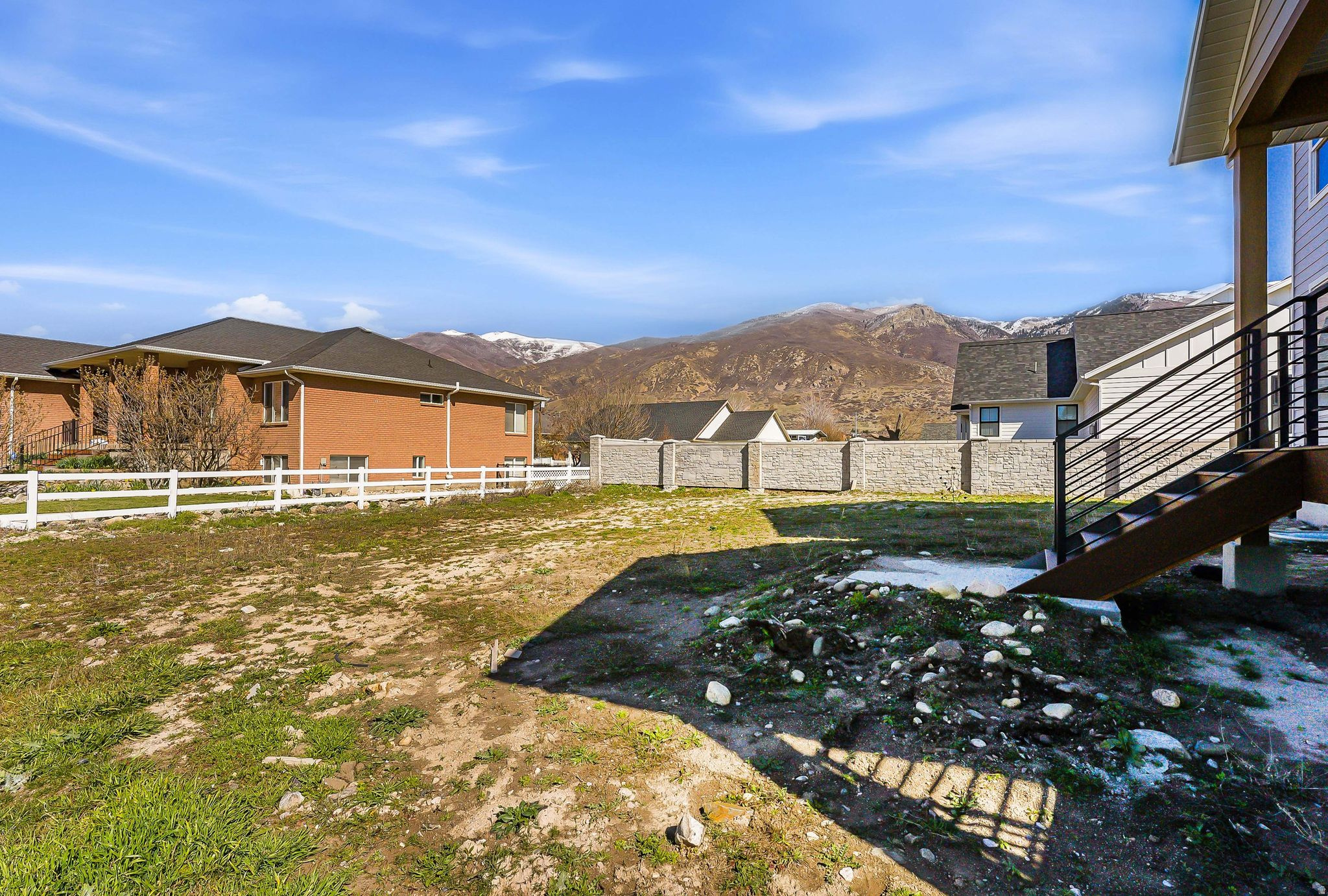 COTTLE LANE - Residential