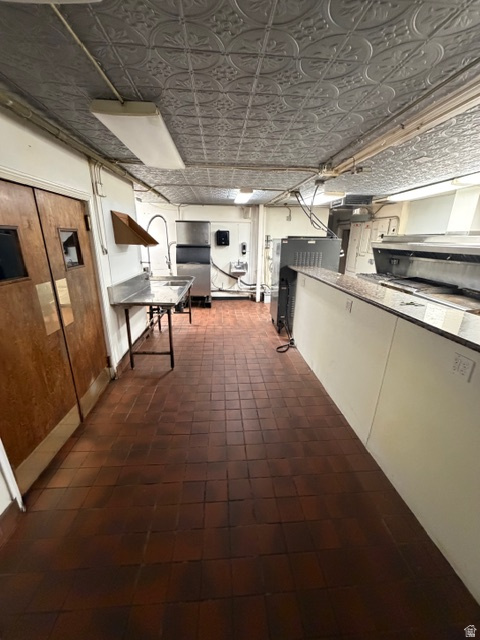 CUTLER SUB - Commercial Sale