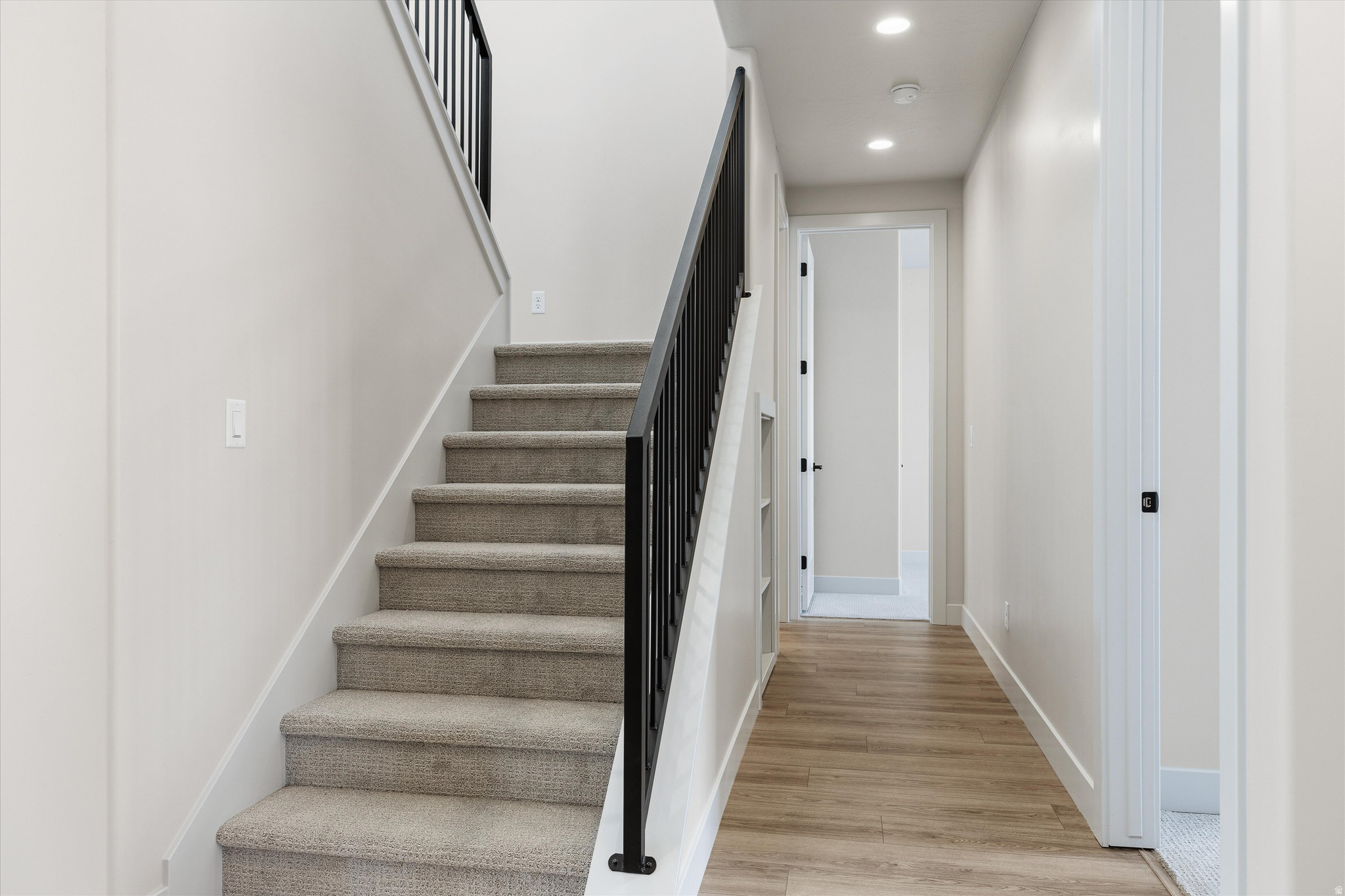FALCON RIDGE - Residential