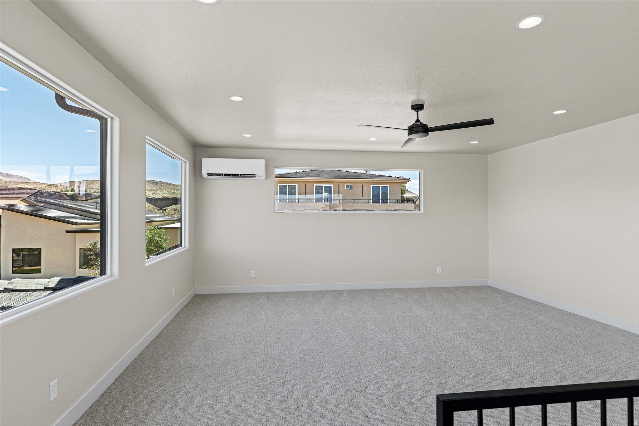 FALCON RIDGE - Residential