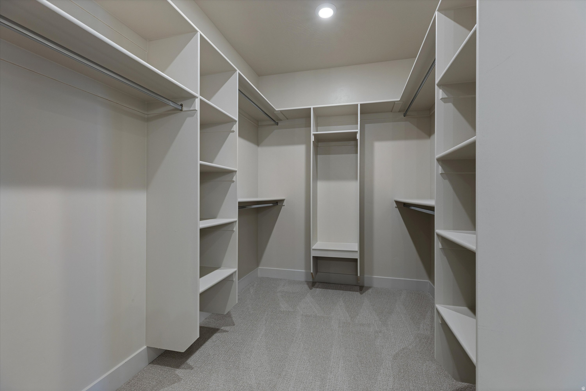 FALCON RIDGE - Residential