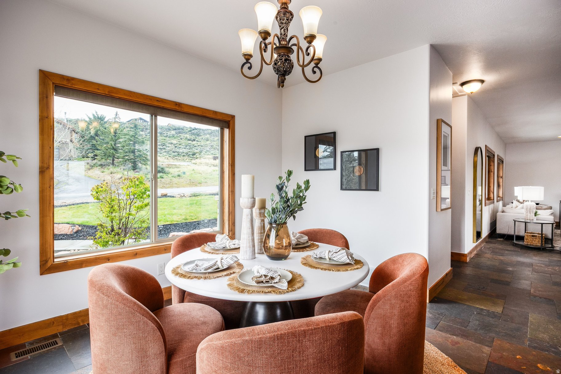 HIGHLAND ESTATES - Residential