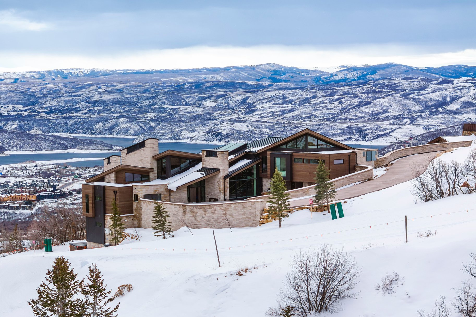 DEER CREST ESTATES - Residential