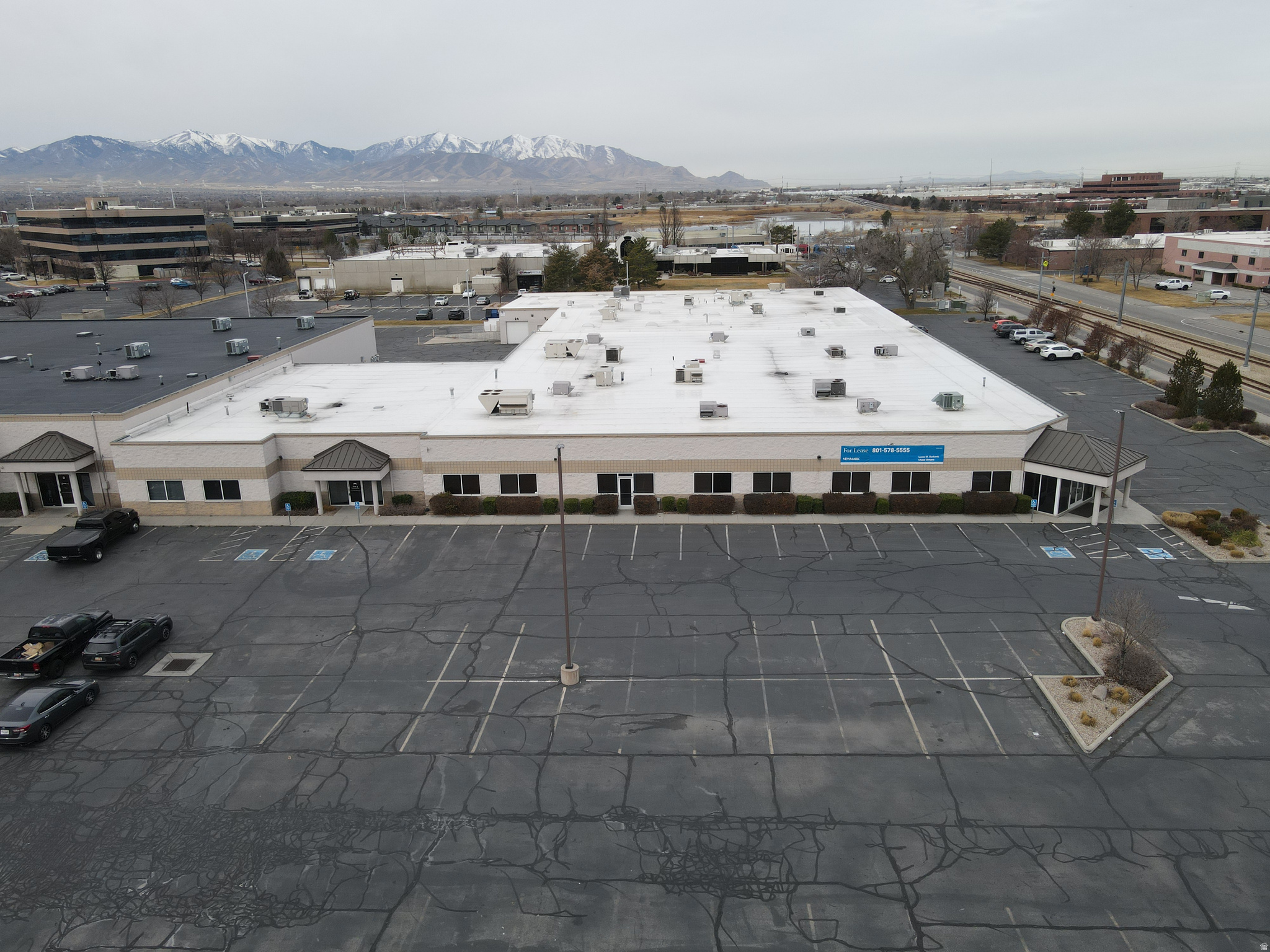 RADIUS CURVE - Commercial Lease