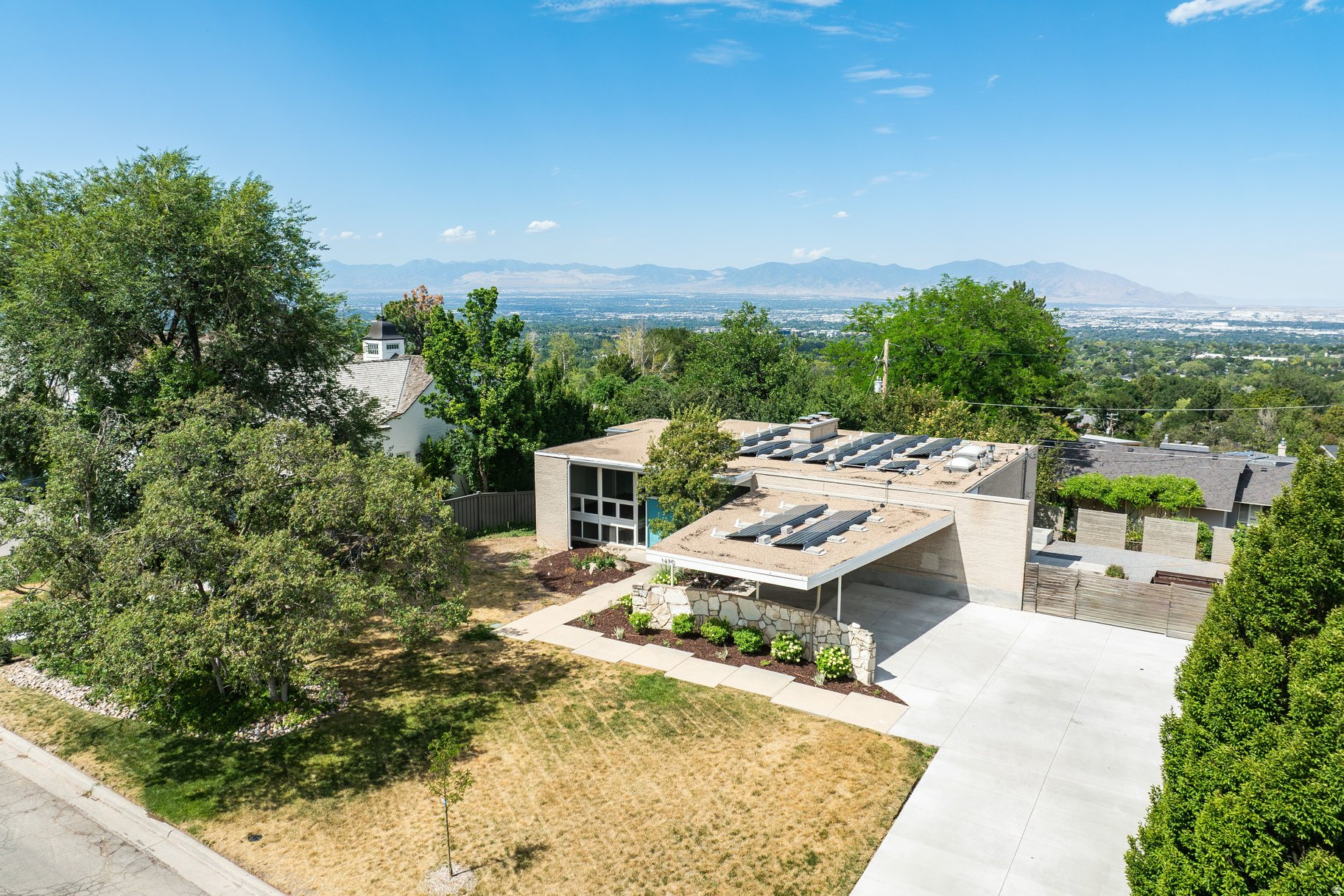 INDIAN HILLS - Residential