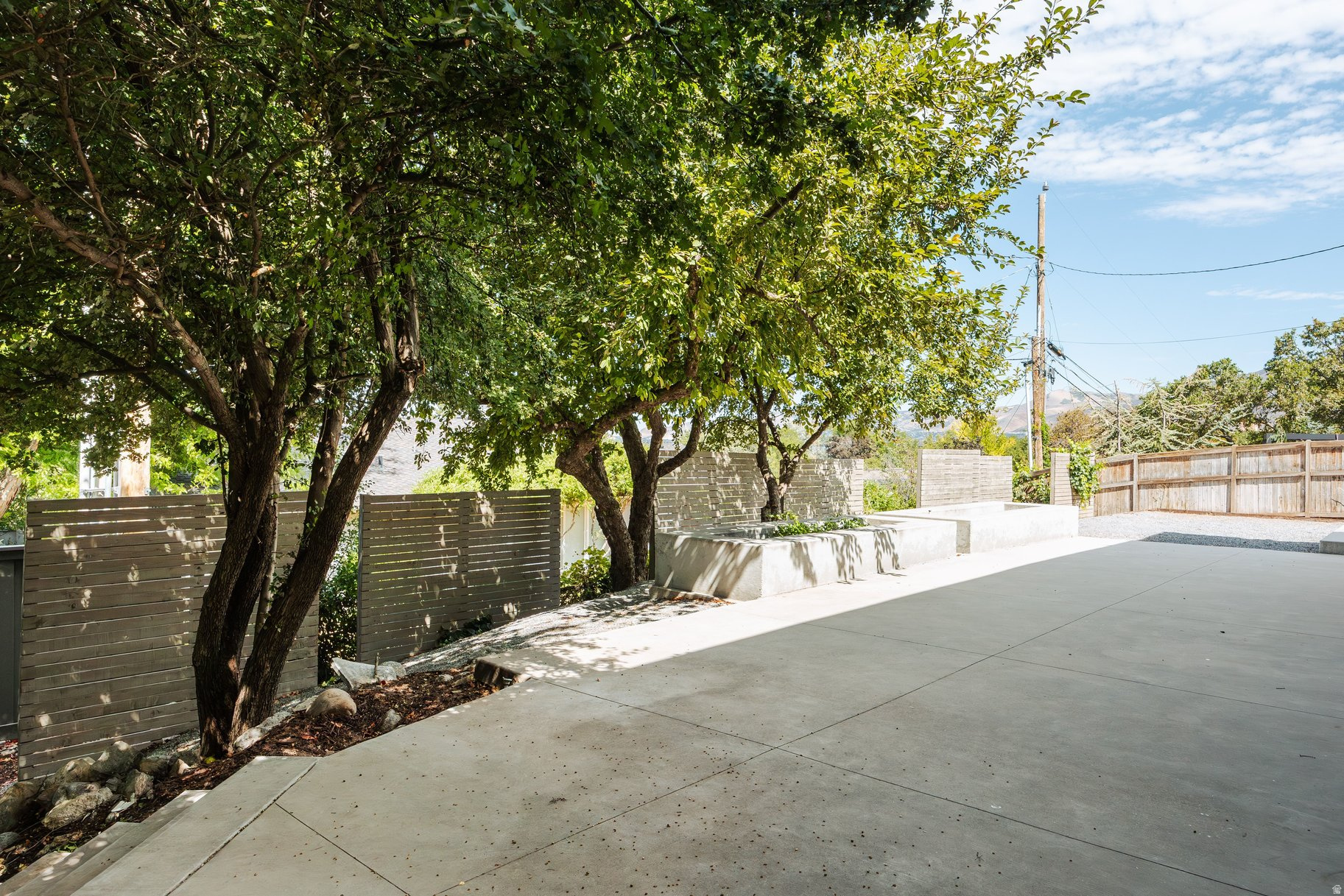 INDIAN HILLS - Residential