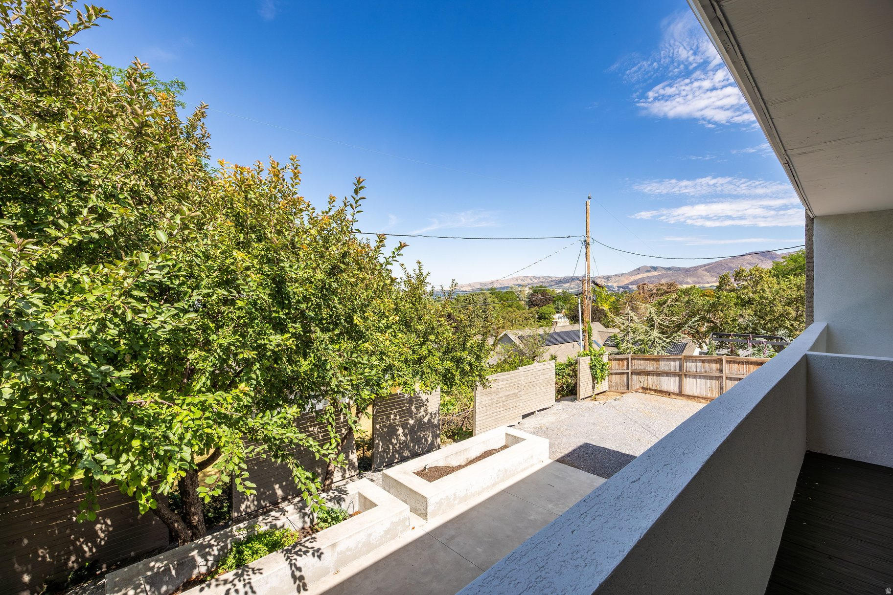 INDIAN HILLS - Residential