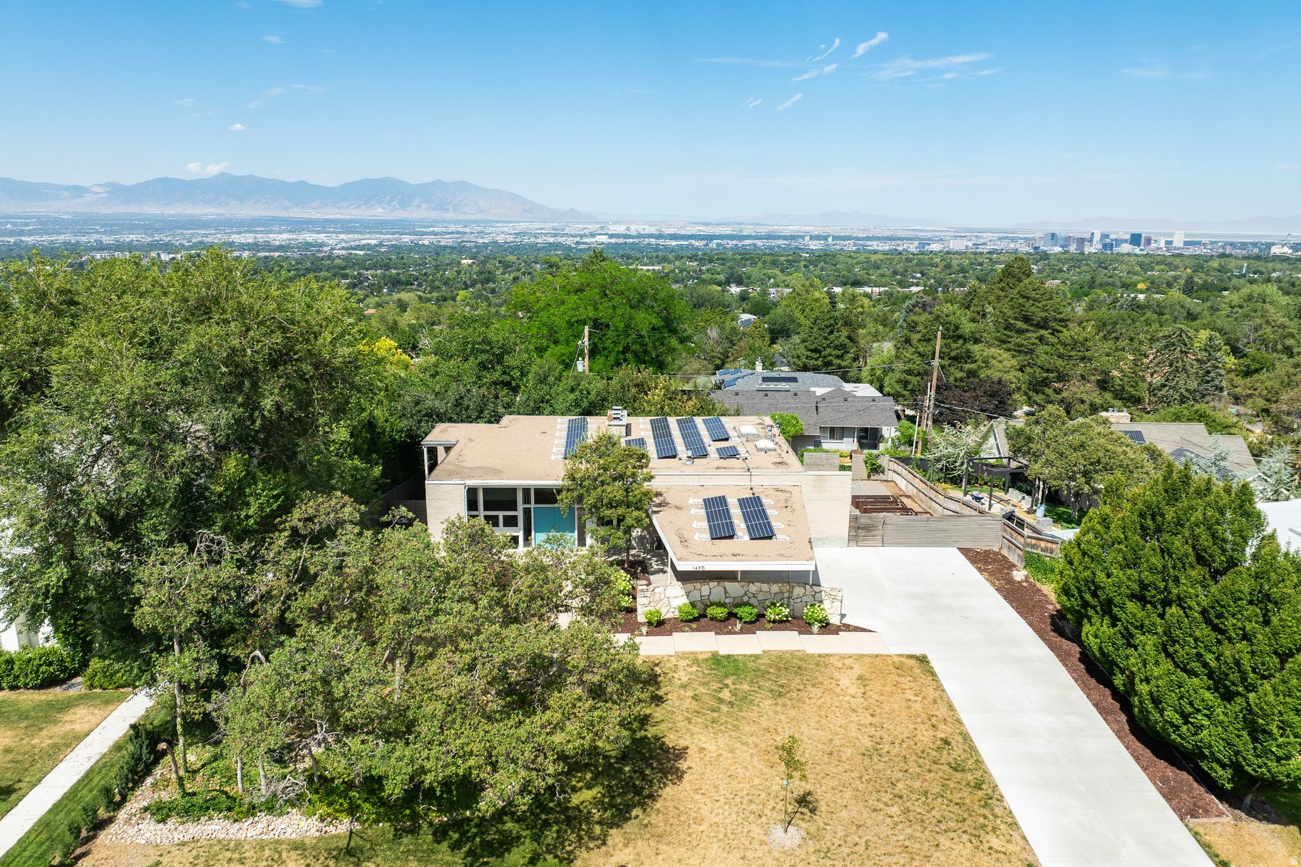 INDIAN HILLS - Residential