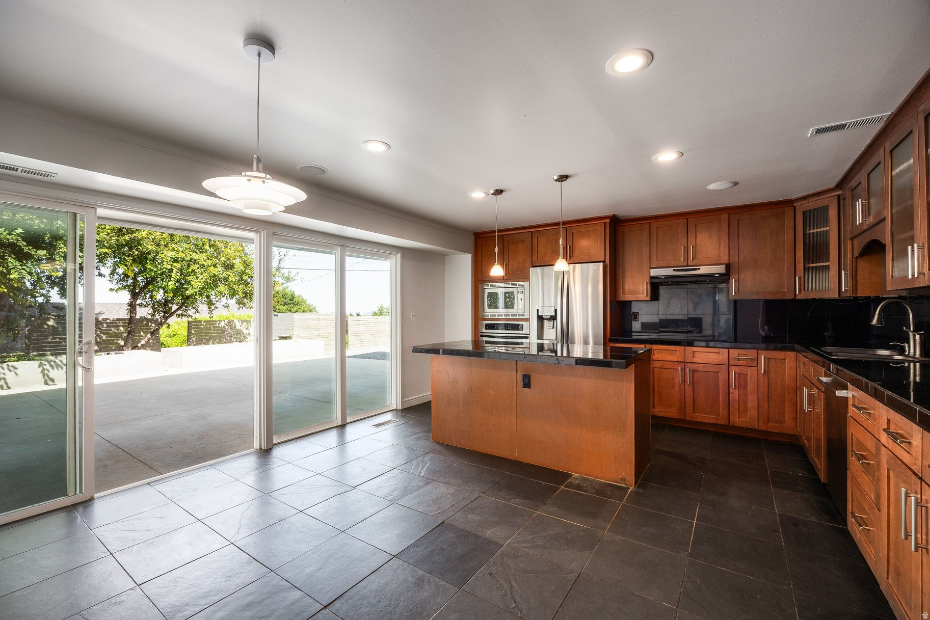 INDIAN HILLS - Residential