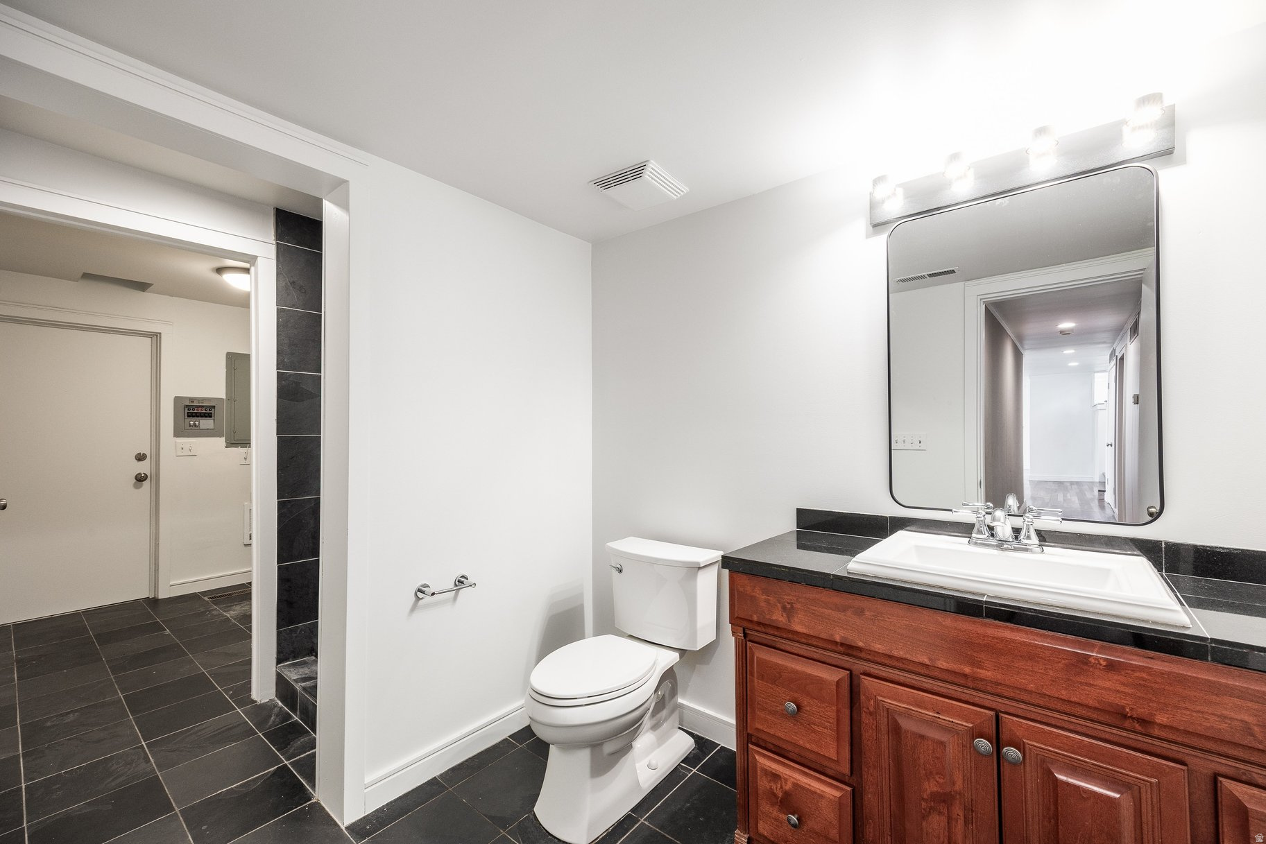 INDIAN HILLS - Residential