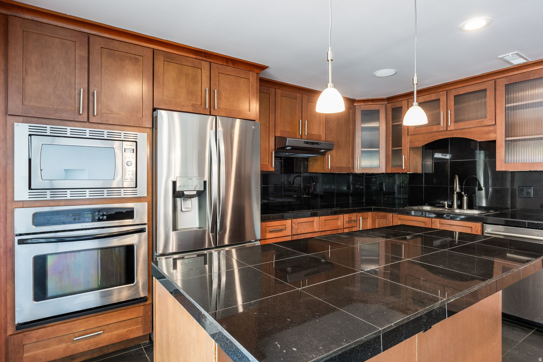 INDIAN HILLS - Residential