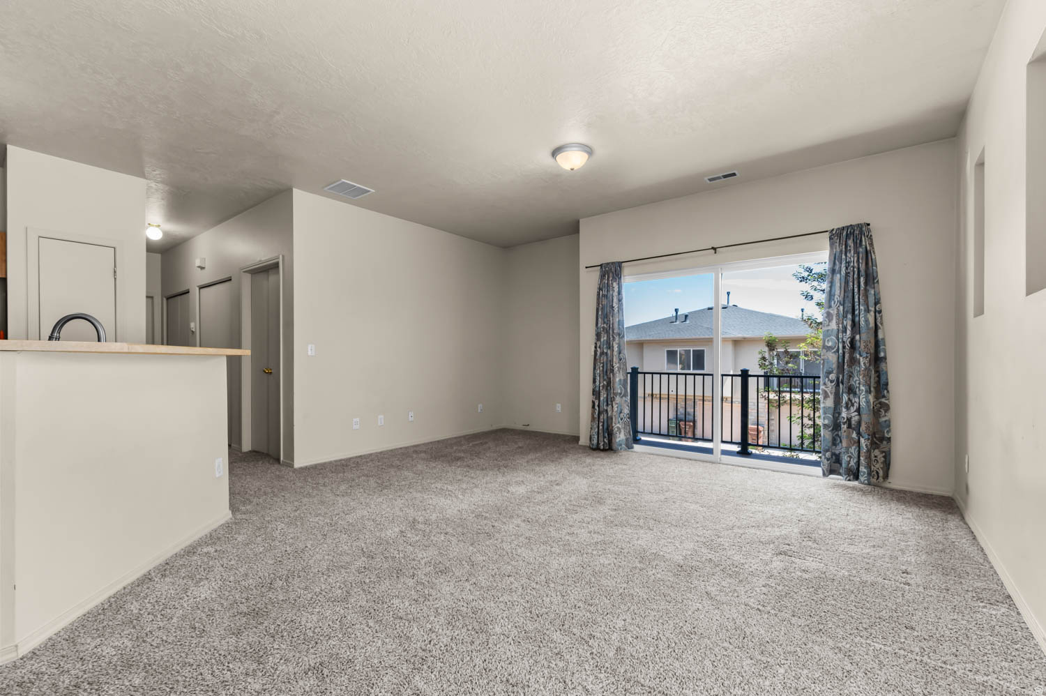 IVY SPRINGS CONDOMINIUMS PHASE 3 - Residential