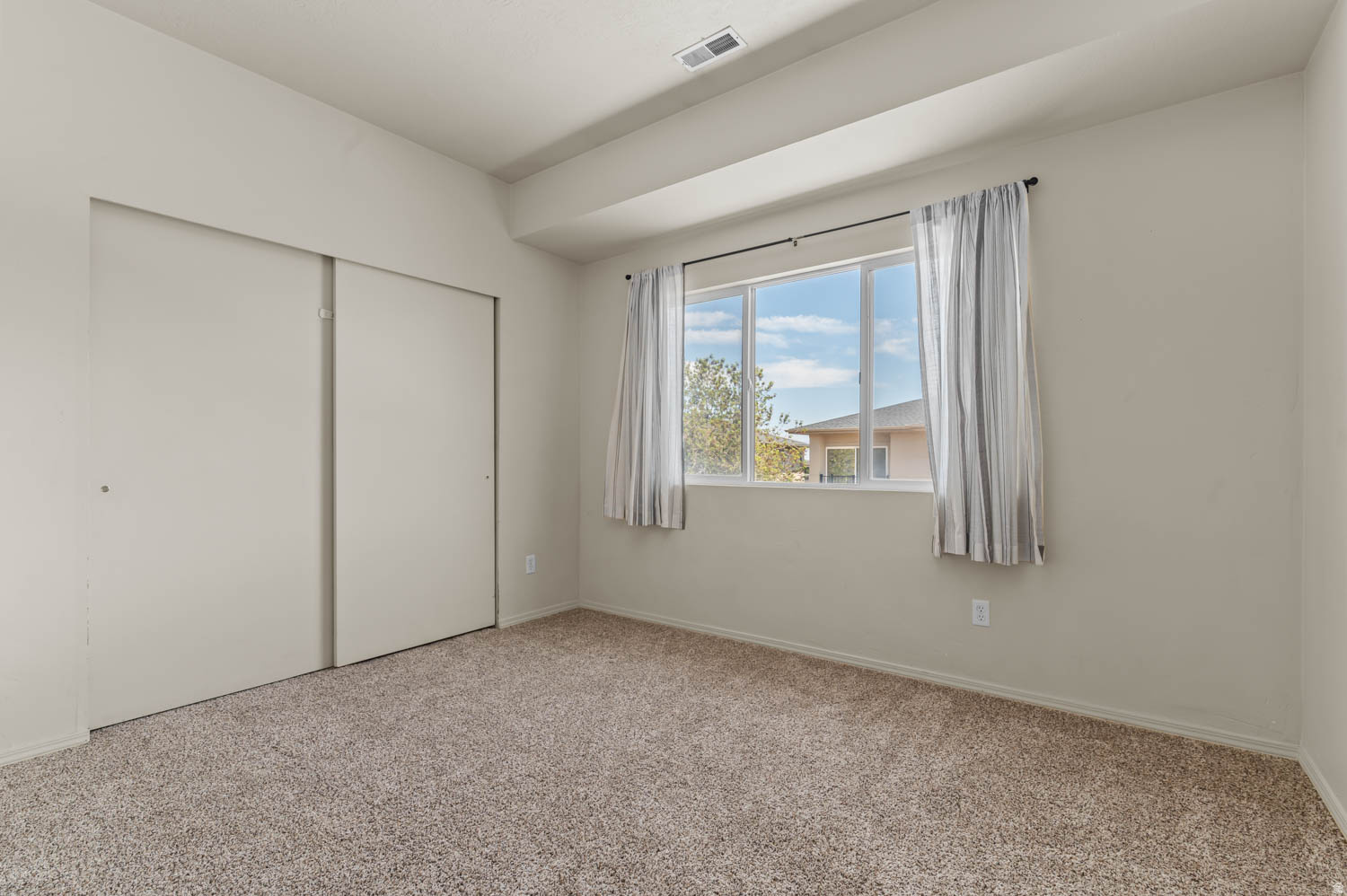 IVY SPRINGS CONDOMINIUMS PHASE 3 - Residential