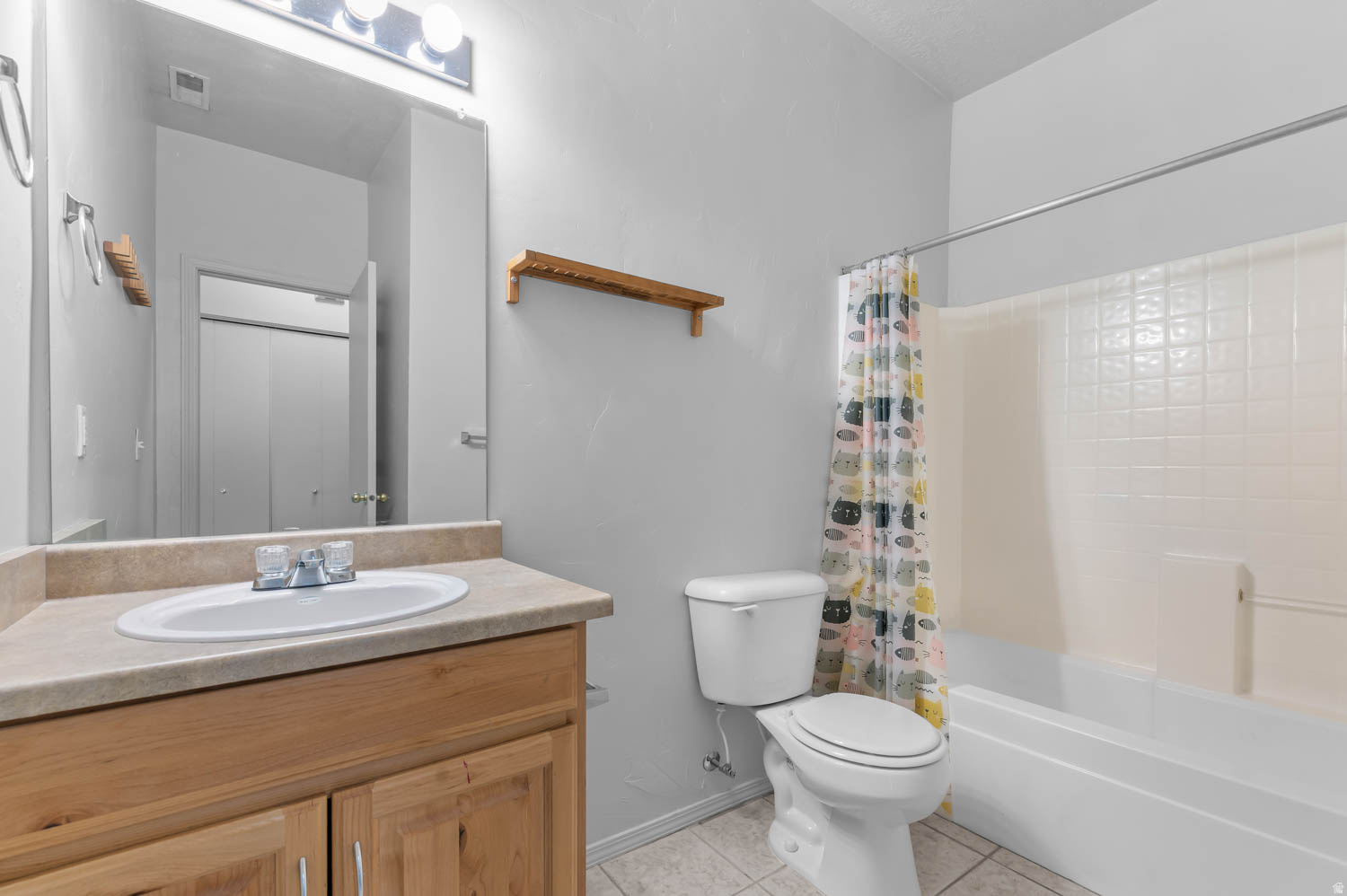 IVY SPRINGS CONDOMINIUMS PHASE 3 - Residential